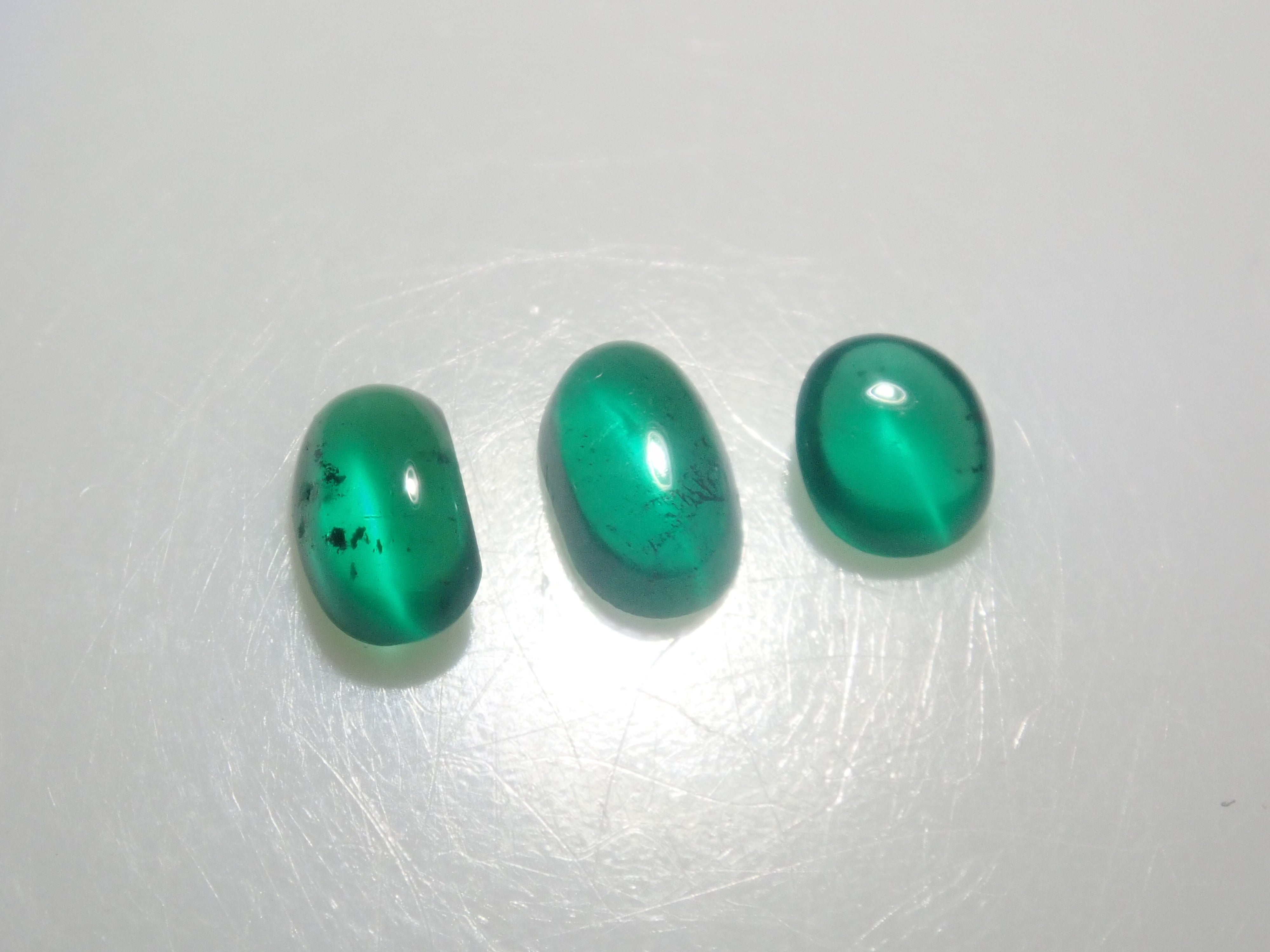 【2/7  22時販売】《限定16石》ロシア産ノンオイルエメラルド等含む💎エメラルドガチャ（エメラルドキャッツアイや特殊カット含む）《複数購入割引有》