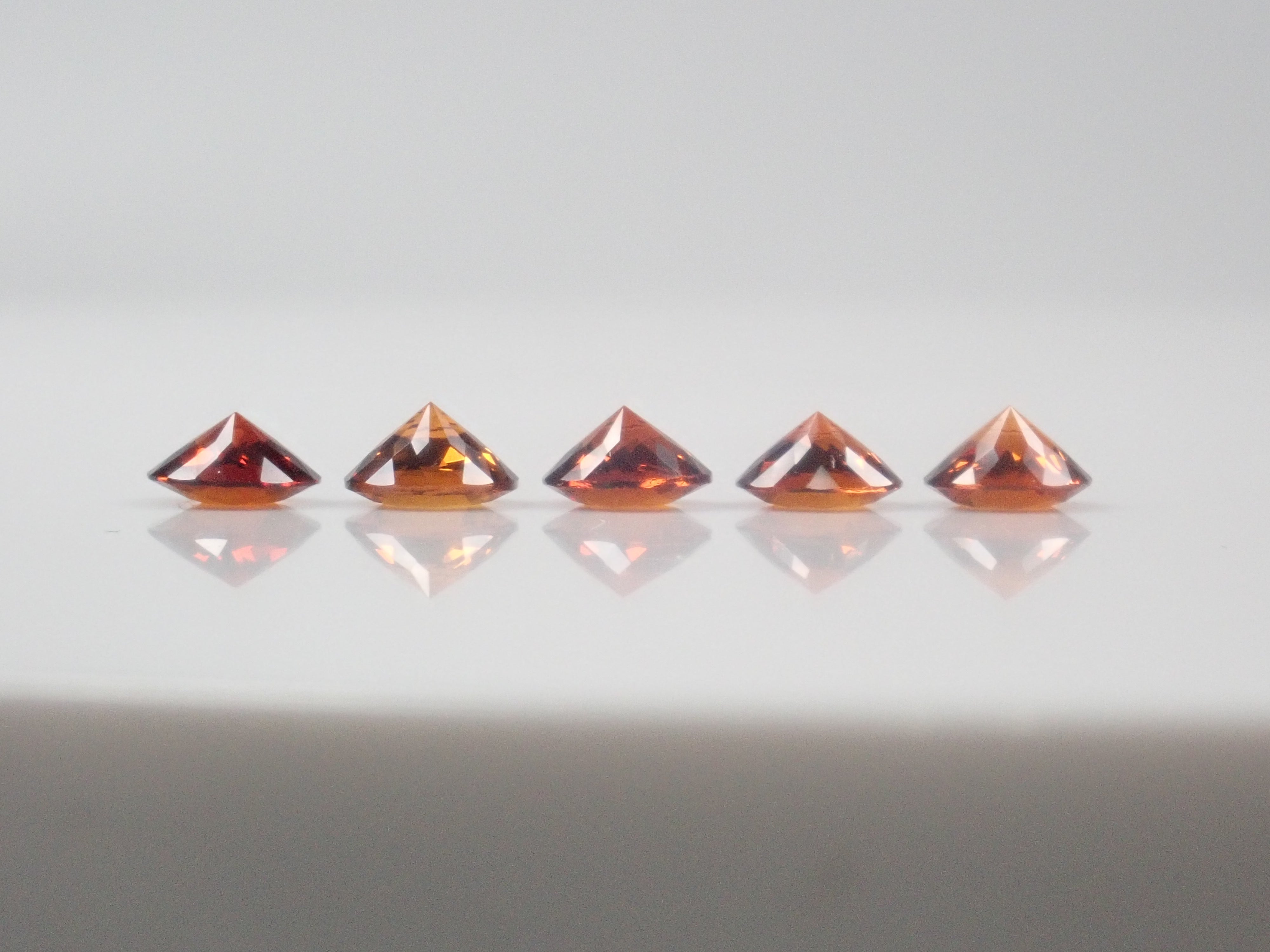 【2/21 22時販売】《限定9石》通常29,800円の甲州貴石切子plus threeを含むシトリンガチャ《複数購入割引有》