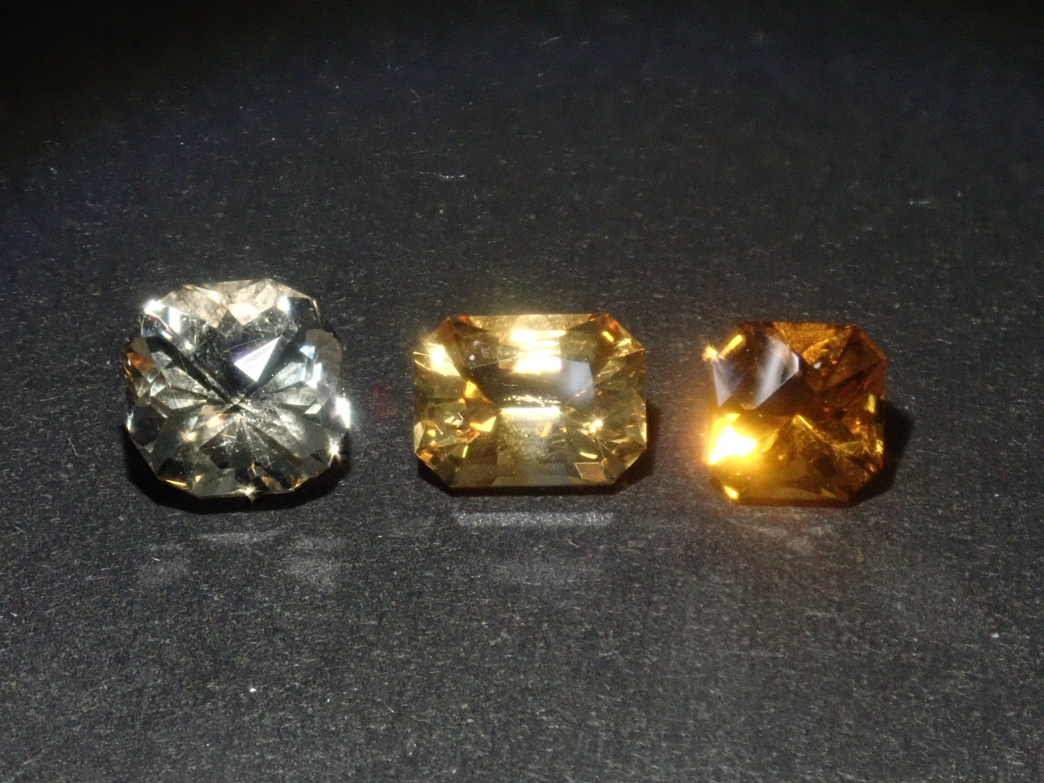 【2/21 22時販売】《限定9石》通常29,800円の甲州貴石切子plus threeを含むシトリンガチャ《複数購入割引有》