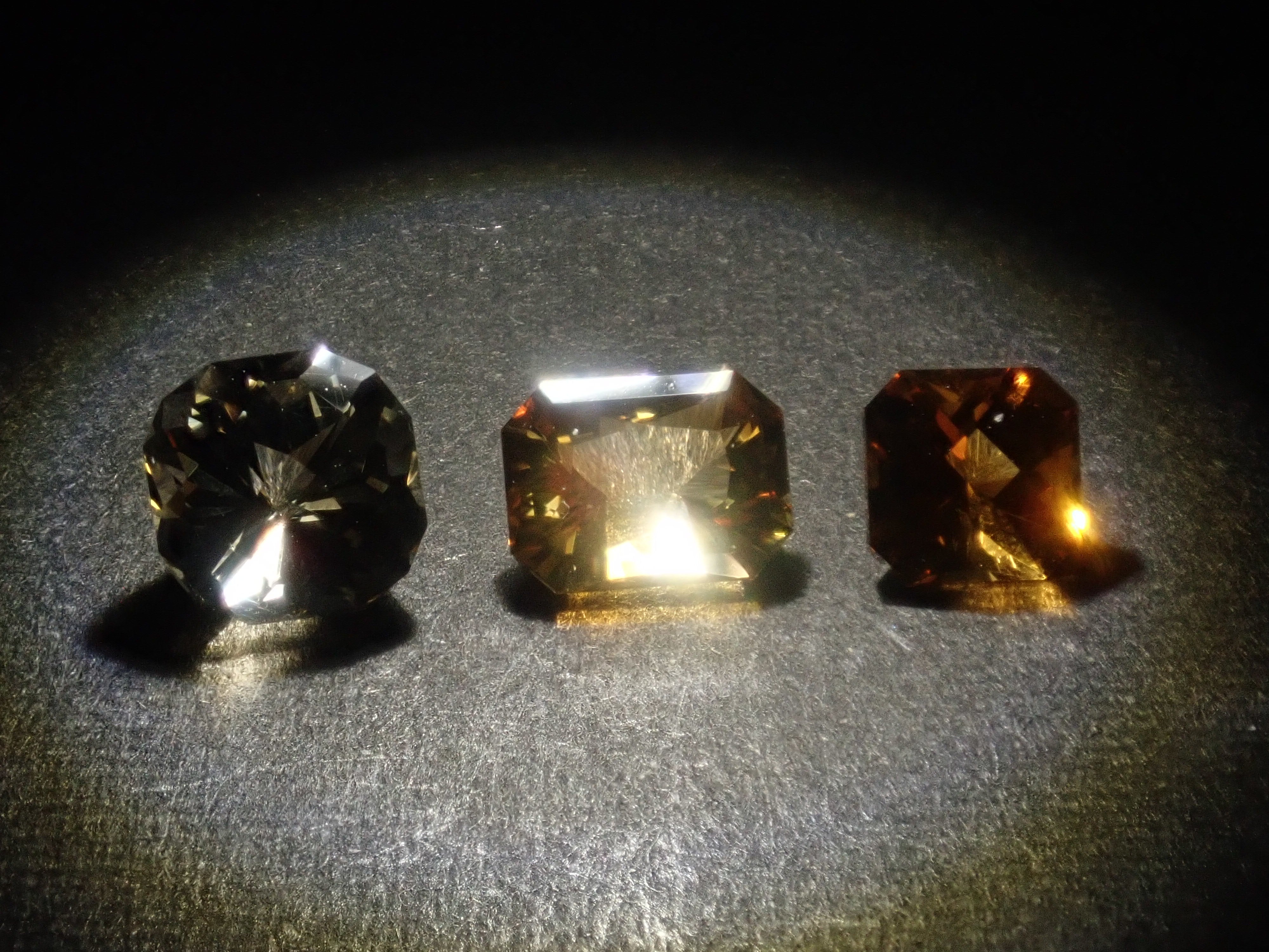 【2/21 22時販売】《限定9石》通常29,800円の甲州貴石切子plus threeを含むシトリンガチャ《複数購入割引有》