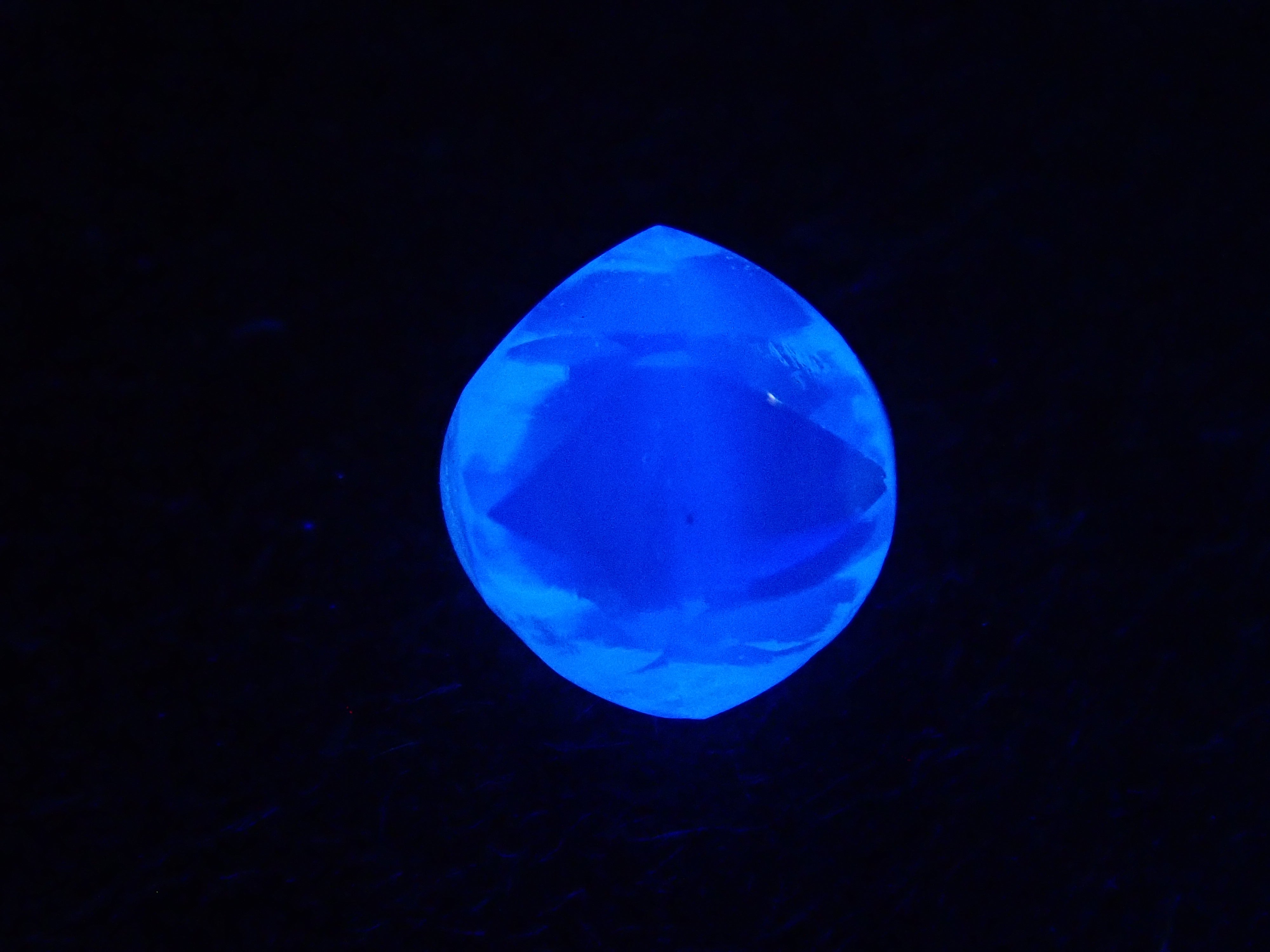 【2/11 22時販売】ダイヤモンド原石（メイカブル） 0.353ct原石