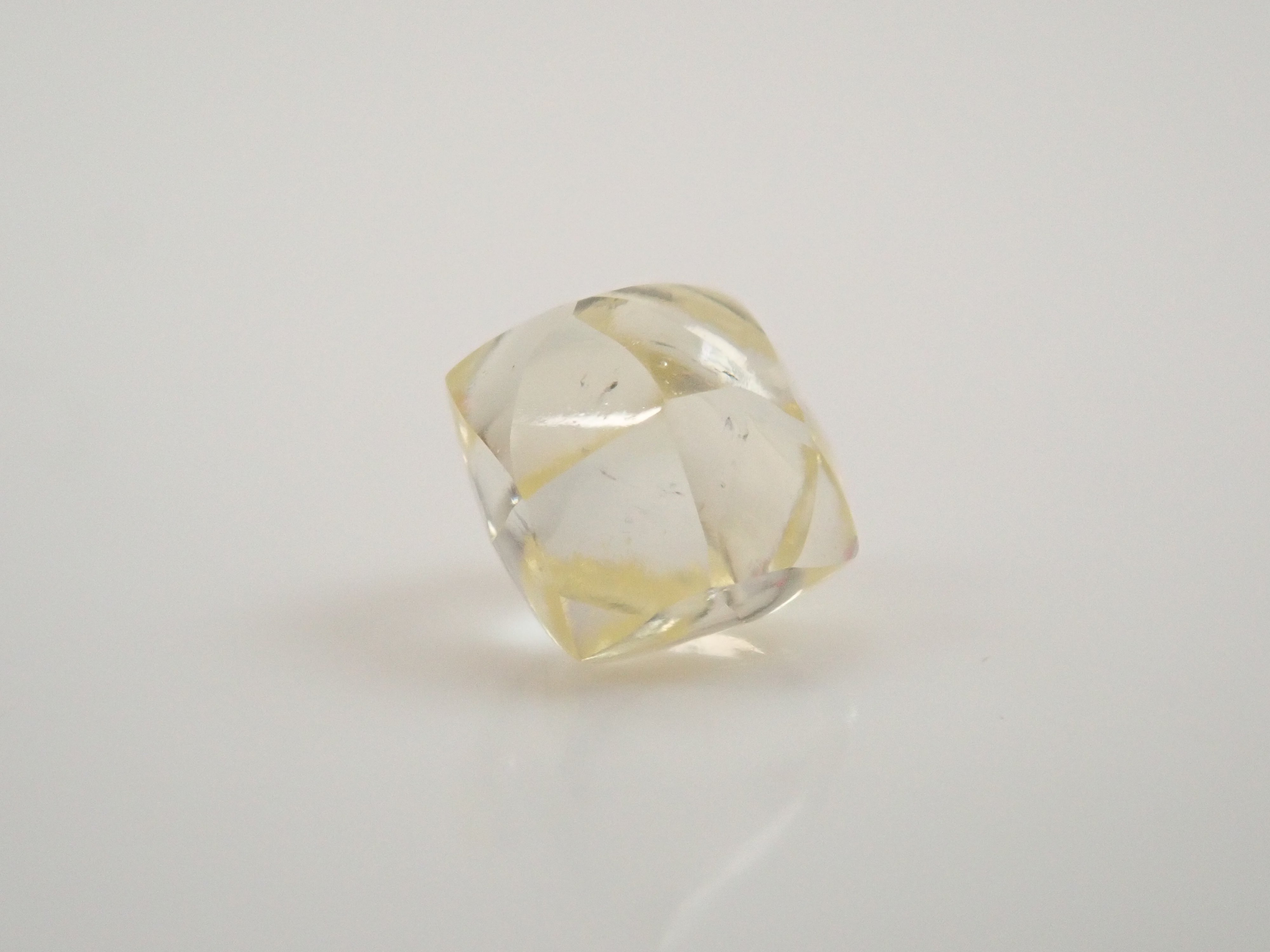 【2/11 22時販売】ダイヤモンド原石（メイカブル） 0.353ct原石