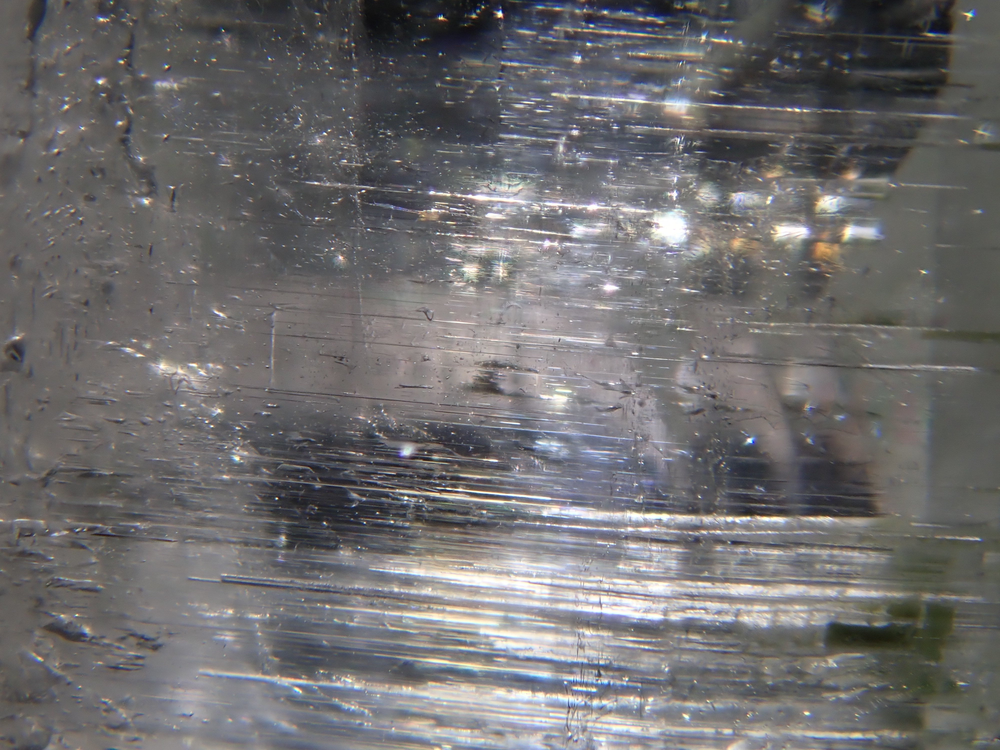 【2/11 22時販売】アフガニスタン産バイカラーベリル 9.100ctルース