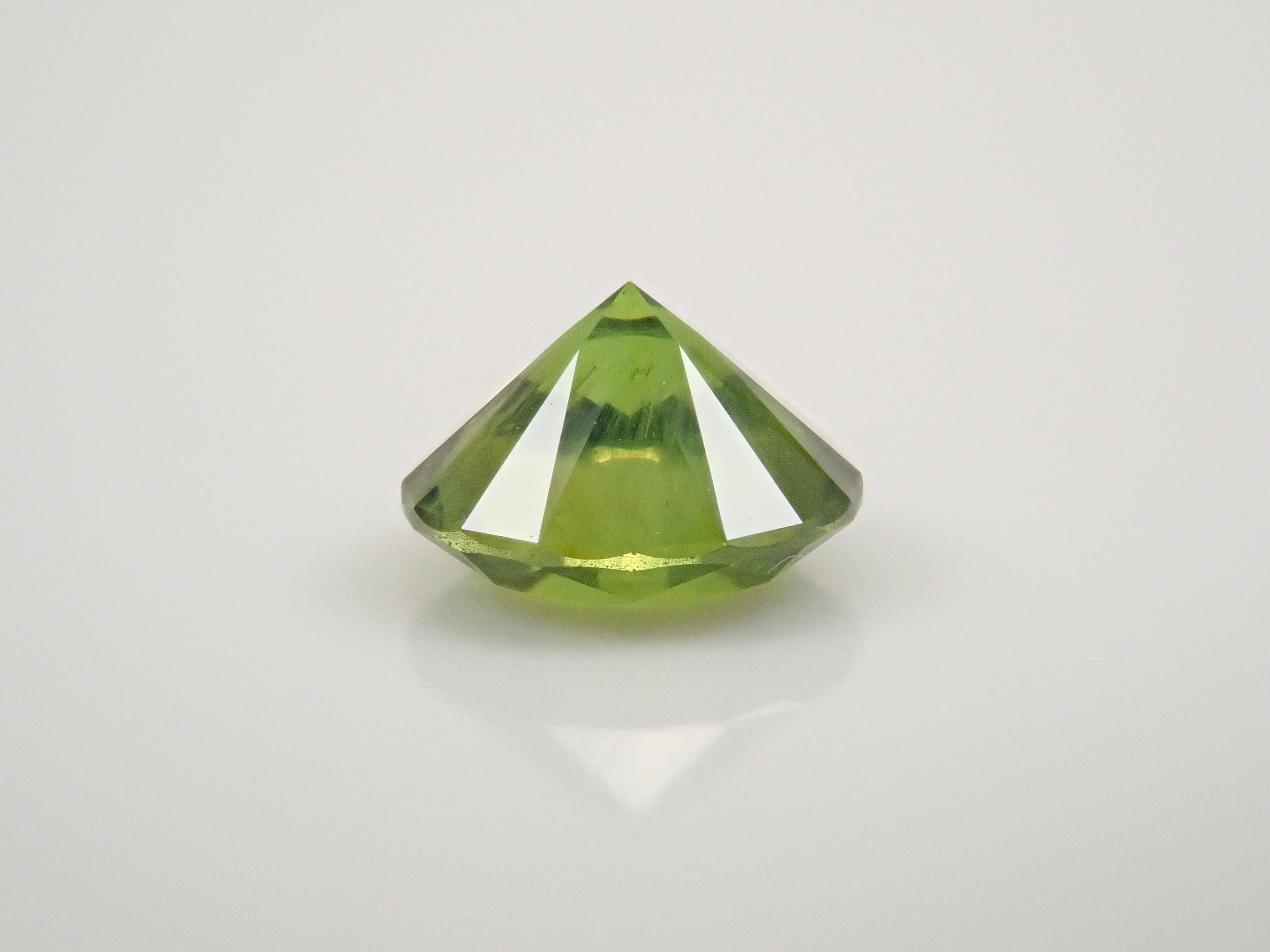 12561866掲載】ロシア産デマントイドガーネット（ホーステール認む