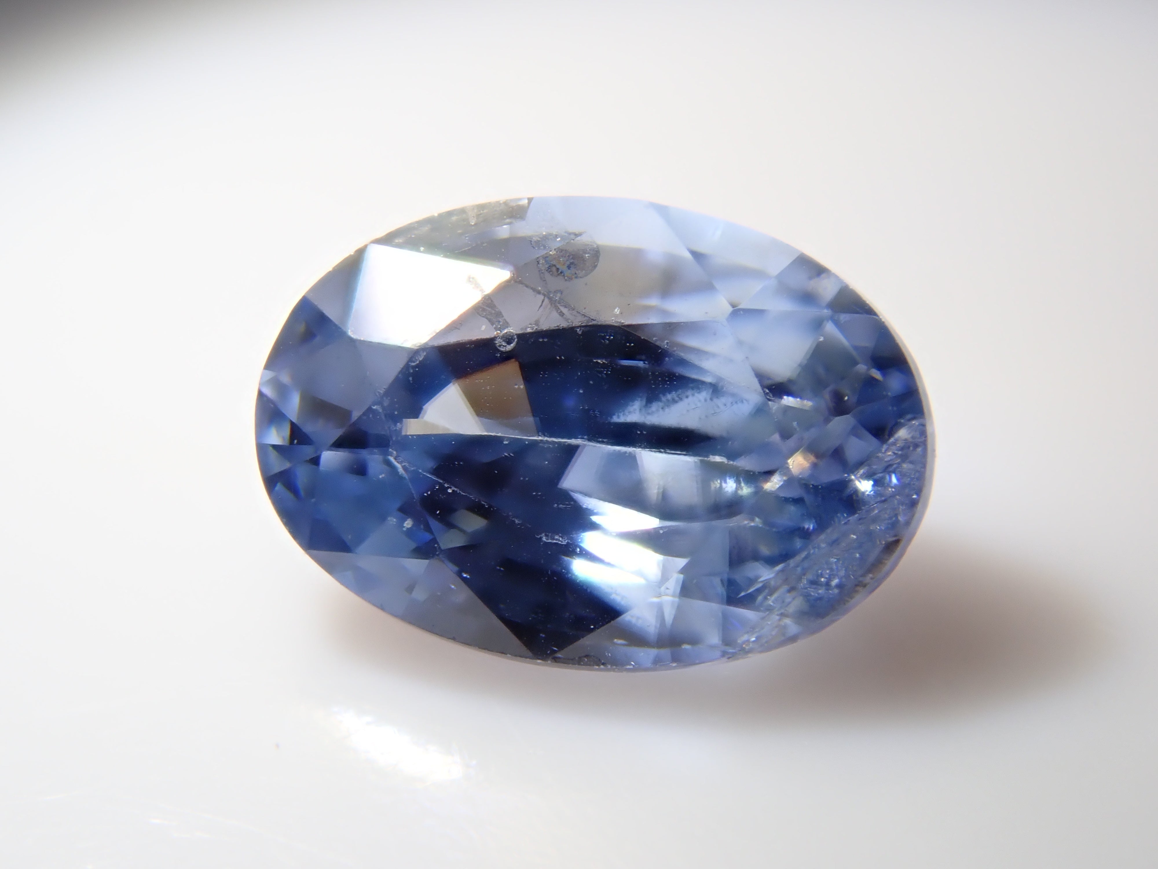 【2/13 22時販売】ミャンマー産カラーチェンジジルコン 0.439ctルース