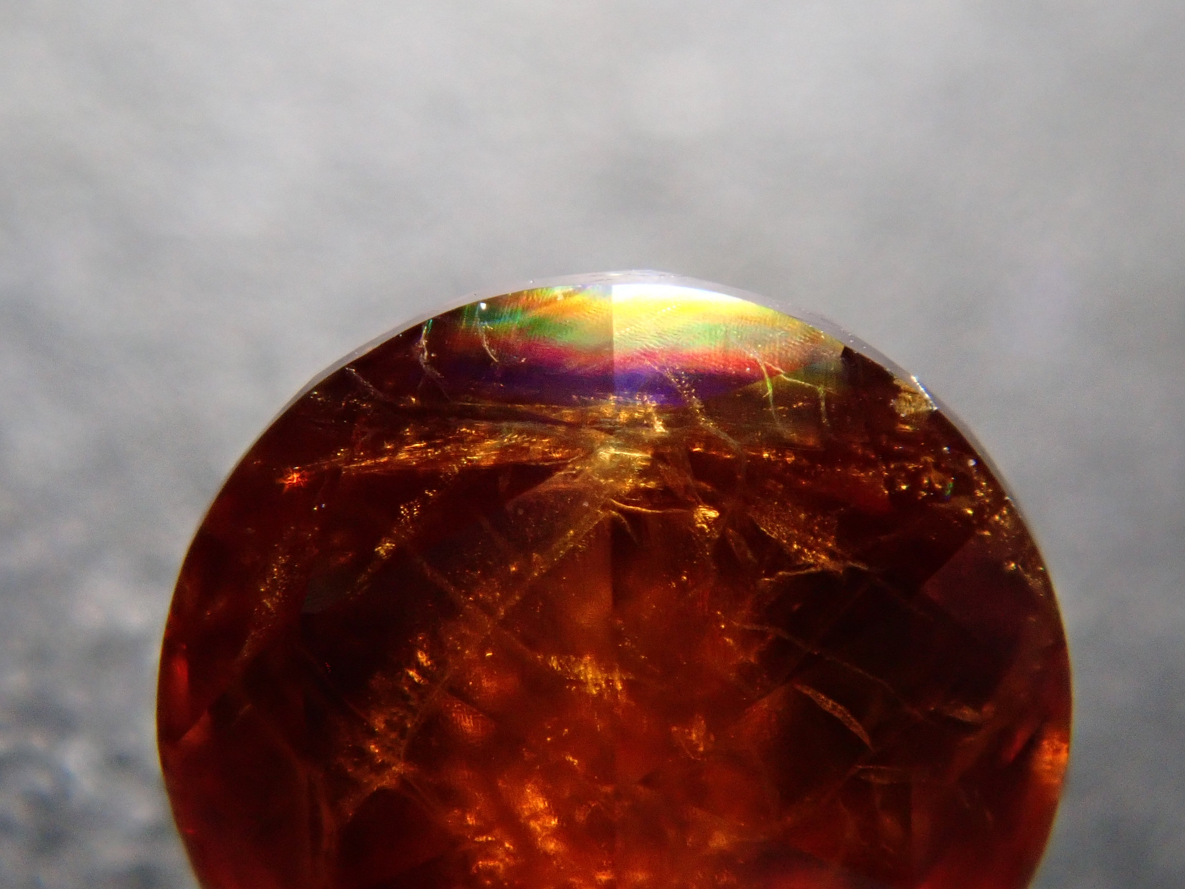 【2/13 22時販売】奈良県天川村産レインボーガーネット（アンドラダイトガーネット） 4.8mm/0.612ctルース