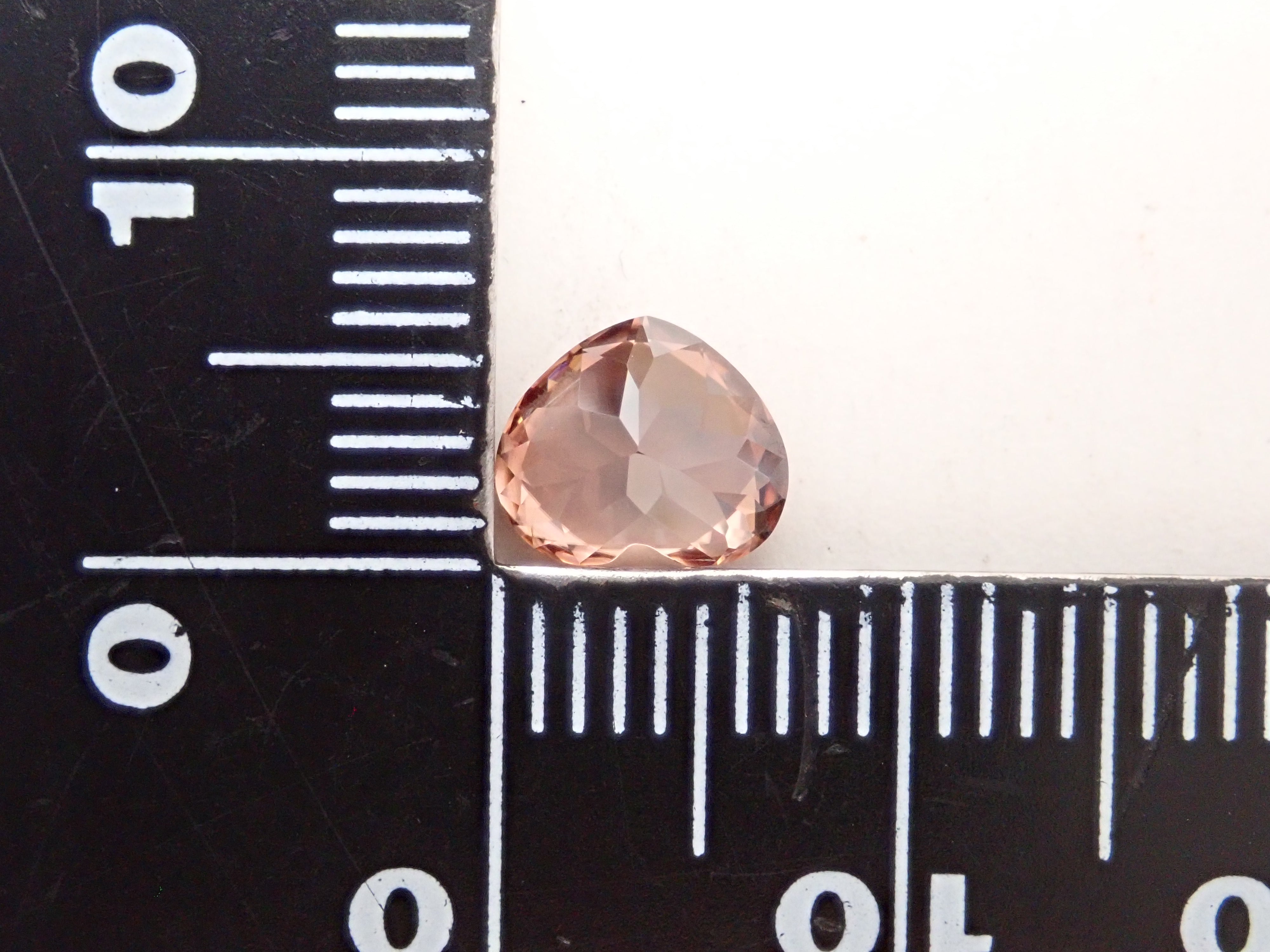 【2/13 22時販売】タンザニア産ジルコン 1.672ctルース