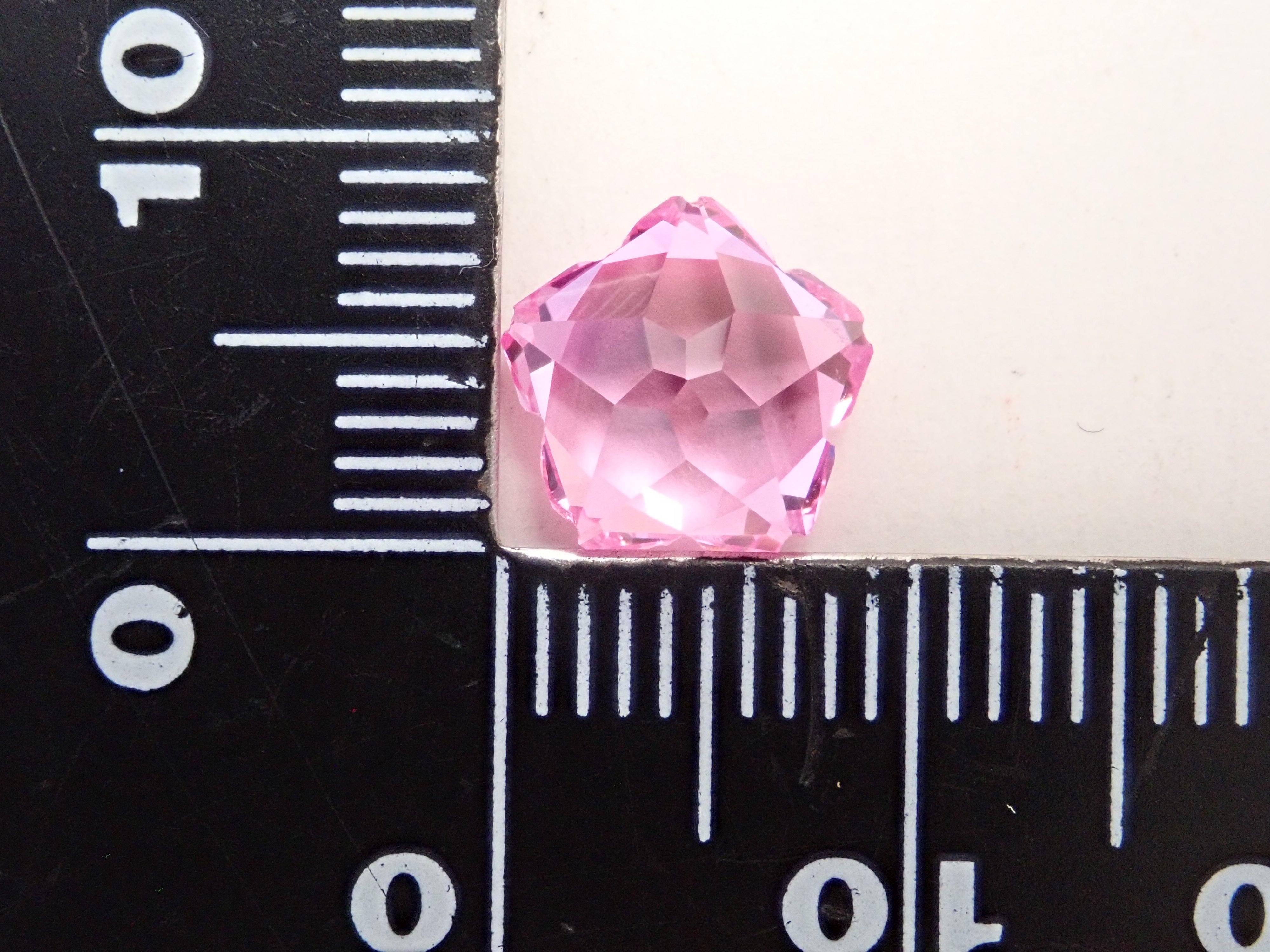 [Sakura Shape] Synthetic Sapphire 3.285ct Loose Stone