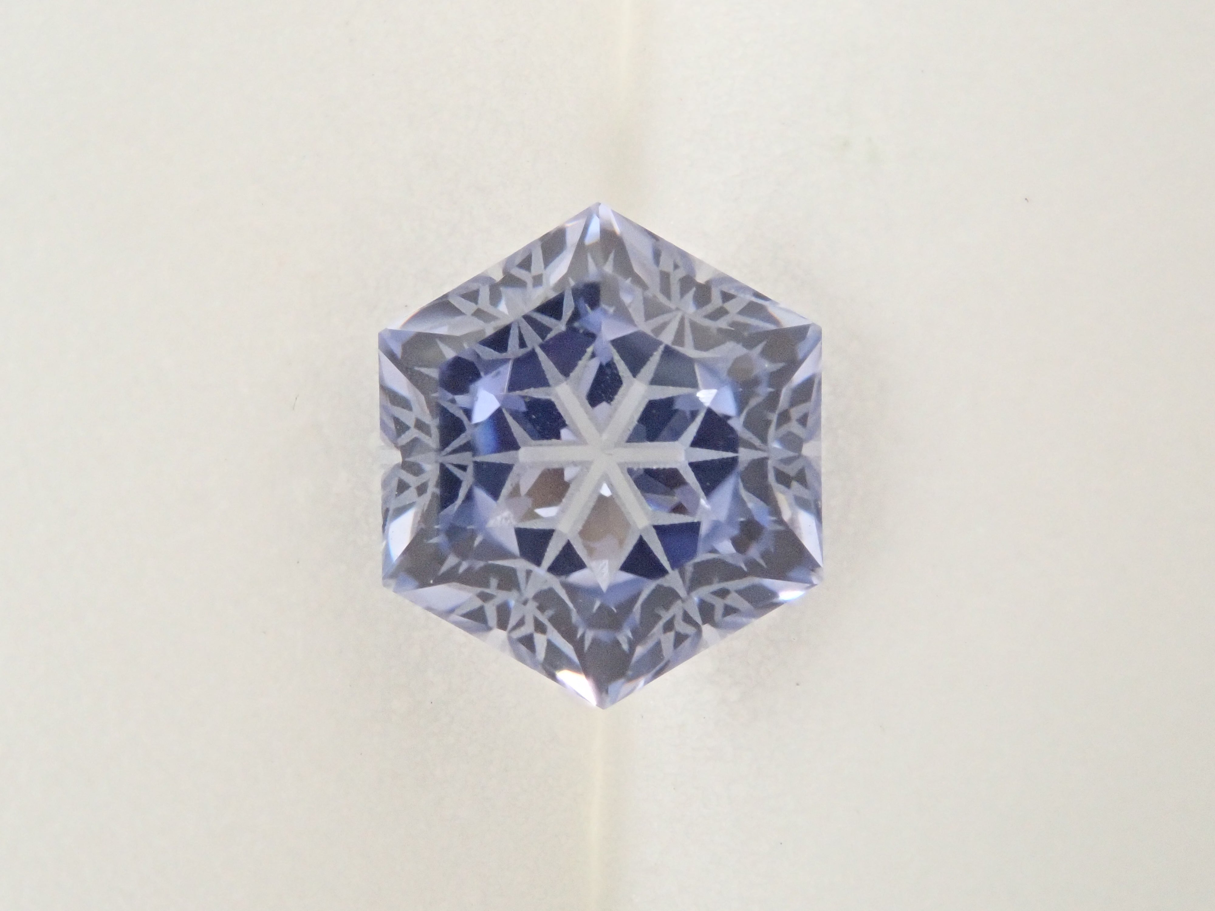 【抽選販売_20260301_02】【ゆきんこカット】合成サファイア 2.220ctルース（合成ブルーサファイア）