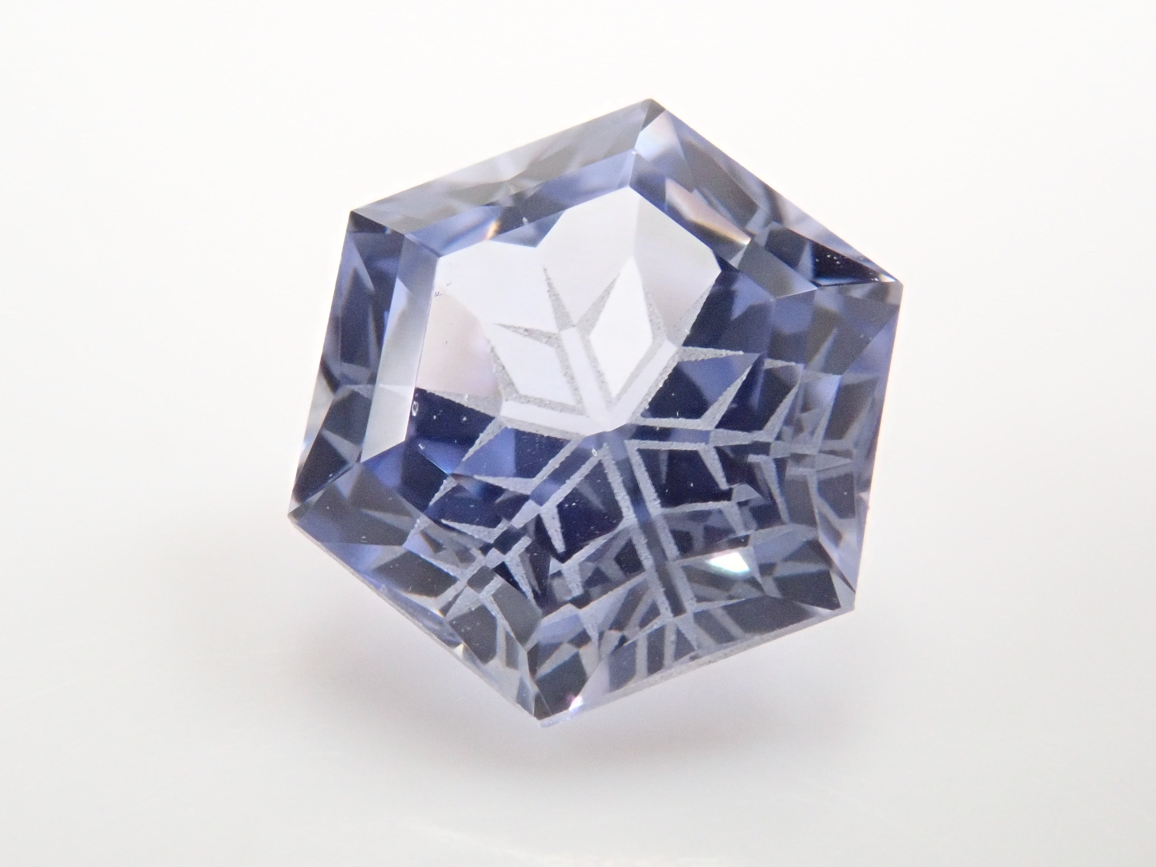 【抽選販売_20260301_02】【ゆきんこカット】合成サファイア 2.220ctルース（合成ブルーサファイア）