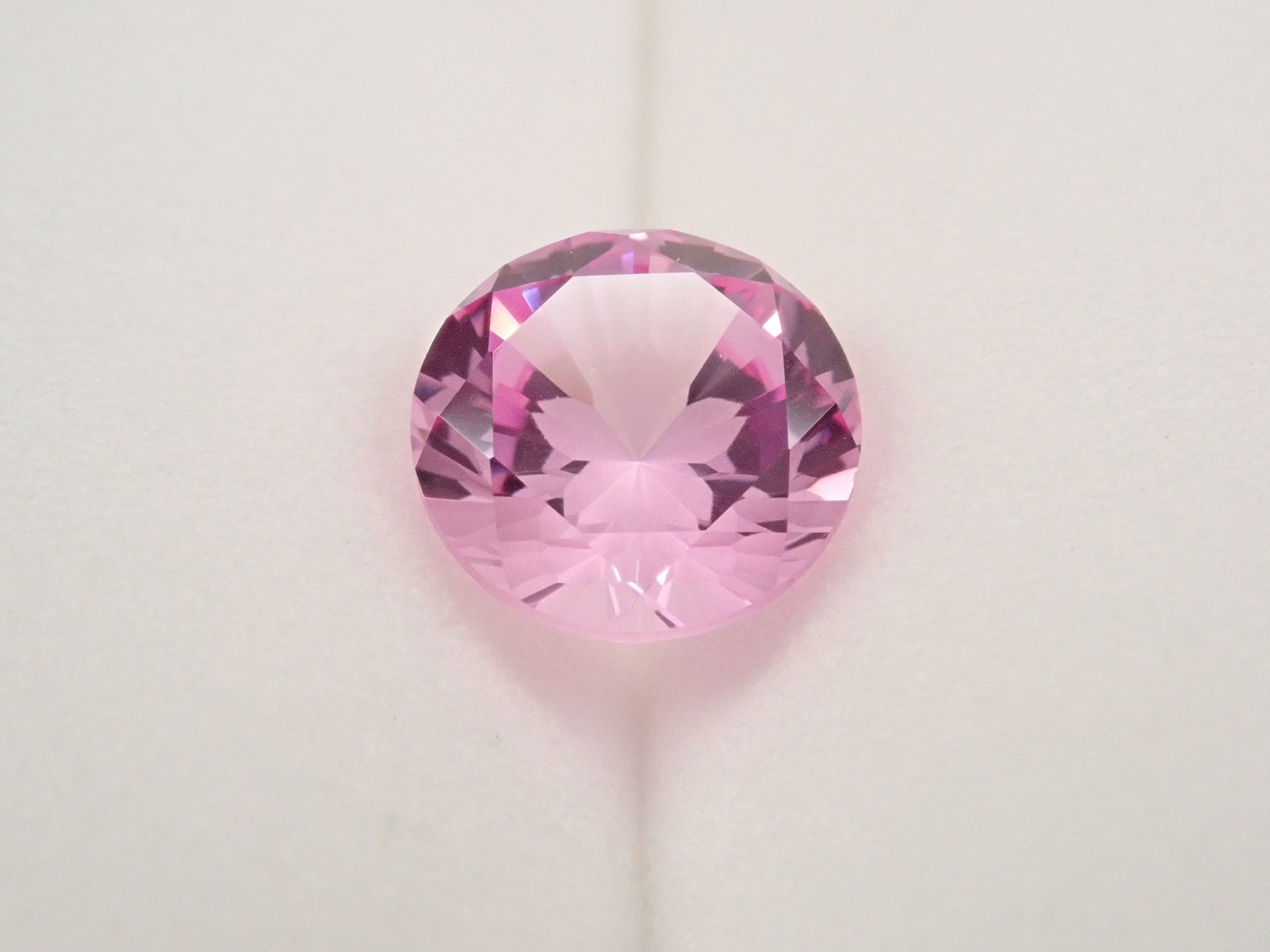 [Sakura InCut] Synthetic Sapphire 2.610ct Loose Stone (Synthetic Pink Sapphire)