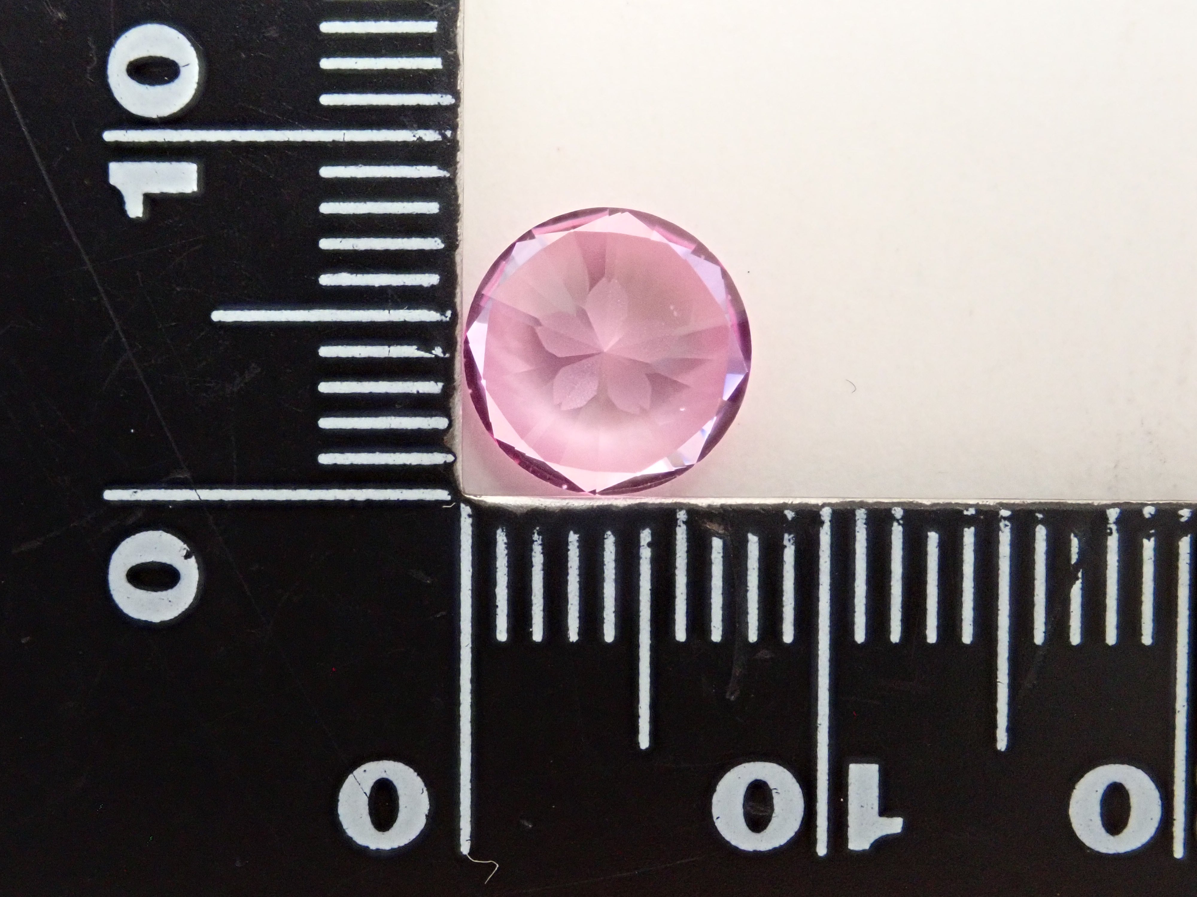 [Sakura InCut] Synthetic Sapphire 2.610ct Loose Stone (Synthetic Pink Sapphire)