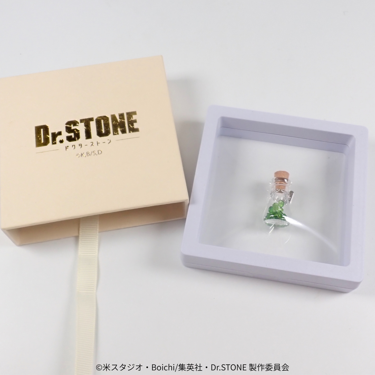 TVアニメ『Dr.STONE』×宝石専門店KARATZコラボ 鉱物入りフラスコ