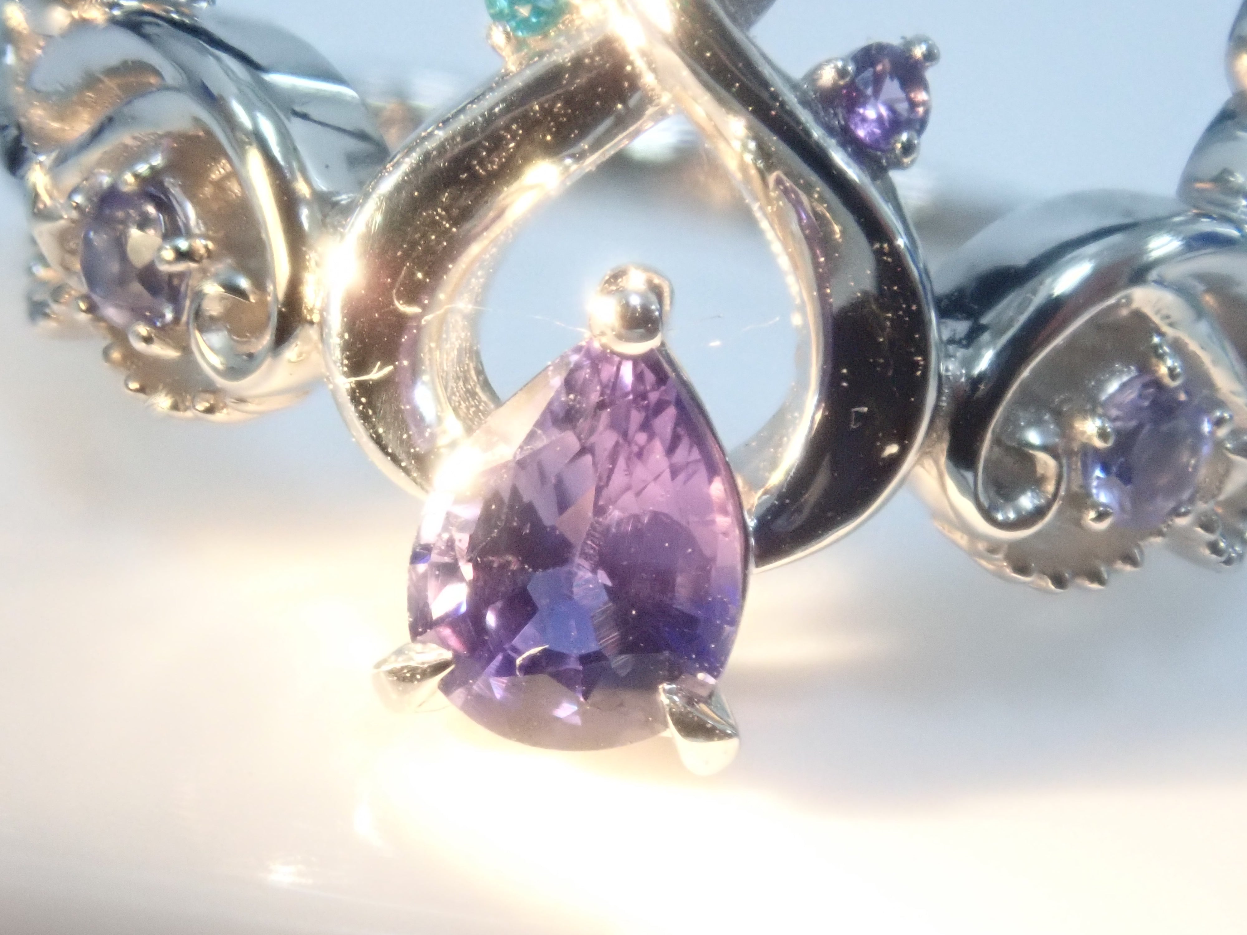 Pt950マダガスカル産カラーチェンジサファイア 0.398ct リング