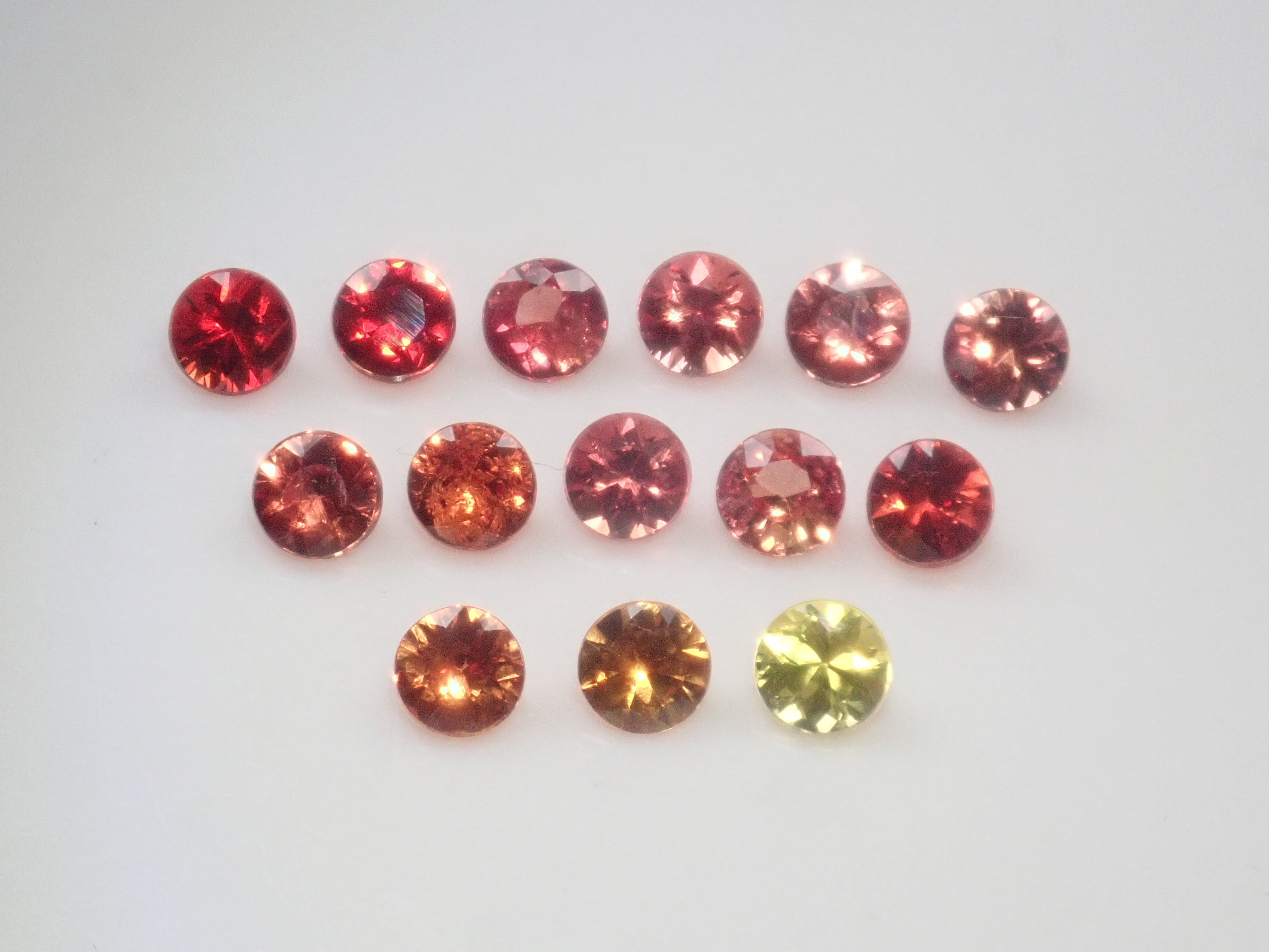 【9/21 22時販売】《限定14石》拡散加熱サファイア（3.5mm,KEN氏カット）1石ルース《複数購入割引有》