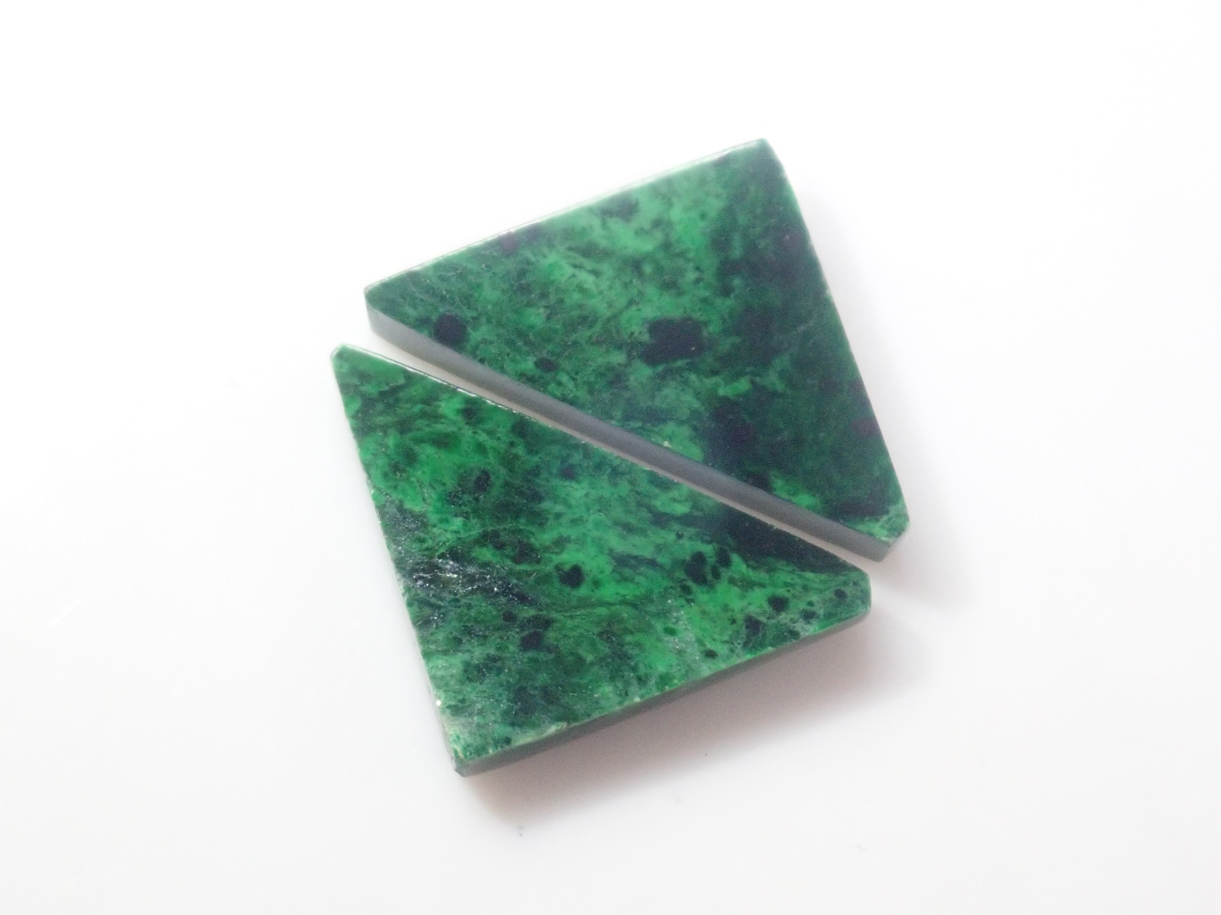 [On sale May 24th at 10 PM] "Limited to 12 Stones" Blue Gemstone Gacha 💎 Brazil Paraiba Tourmaline (CuO: 1.5%, MnO: 3.2%) and Zimbabwe Euclase, normally priced at ¥35,800, and more! (Multiple purchase discount available)