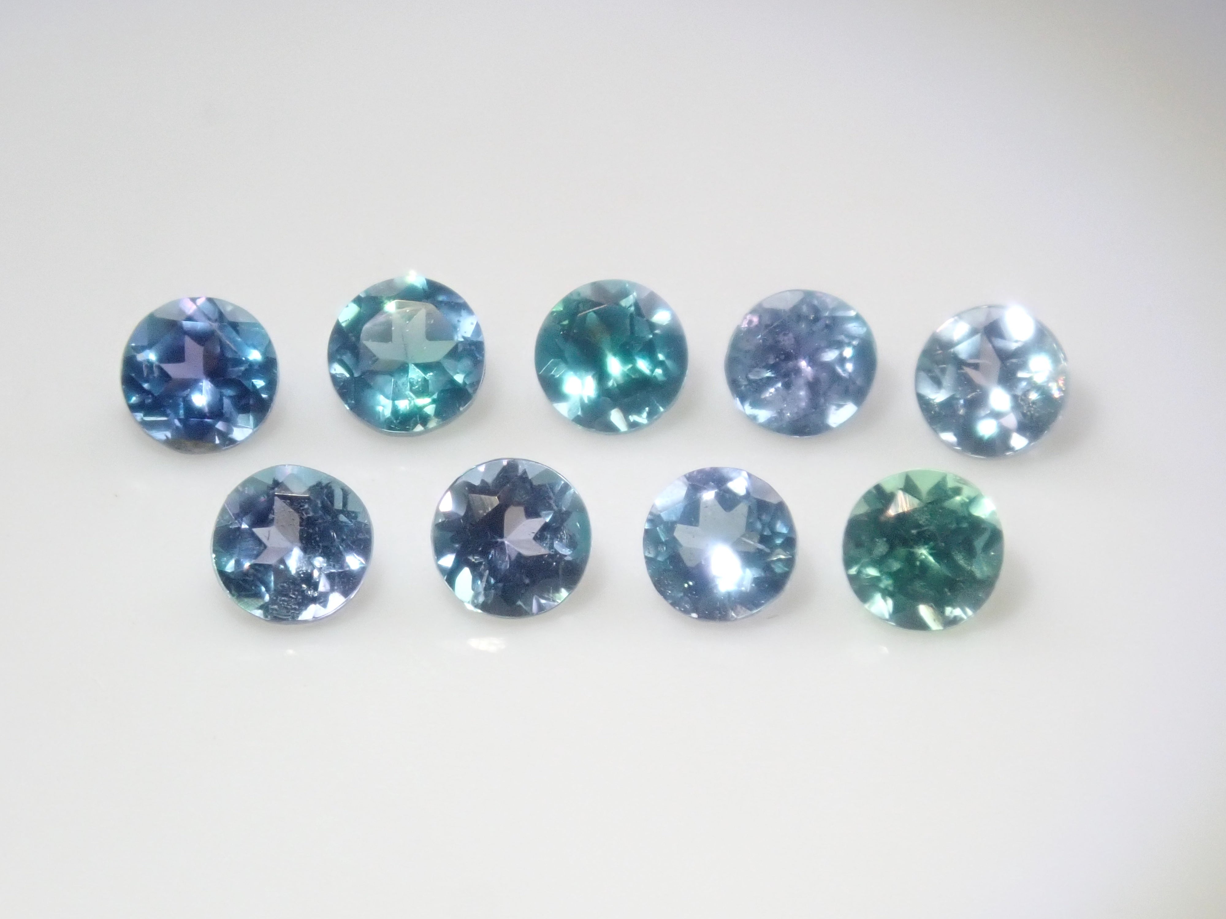 コーネルピンガチャ💎タンザニア産コーネルピン0.413ct（プリズマ