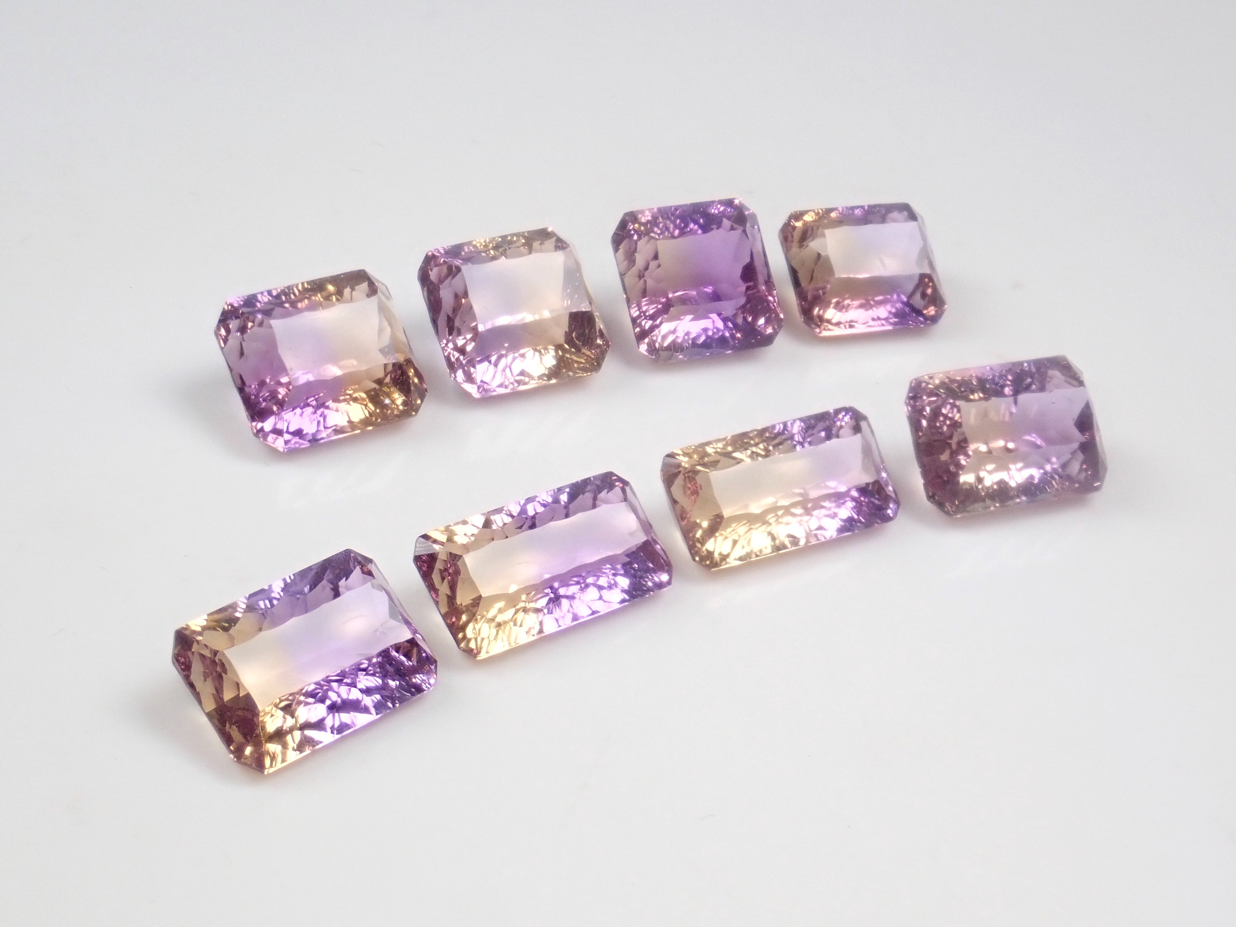 [On sale at 22:00 on 6/20] {Limited to 8 stones} 1 Brazilian ametrine loose stone (concave cut, average 7ct) {Multiple purchase discounts available}