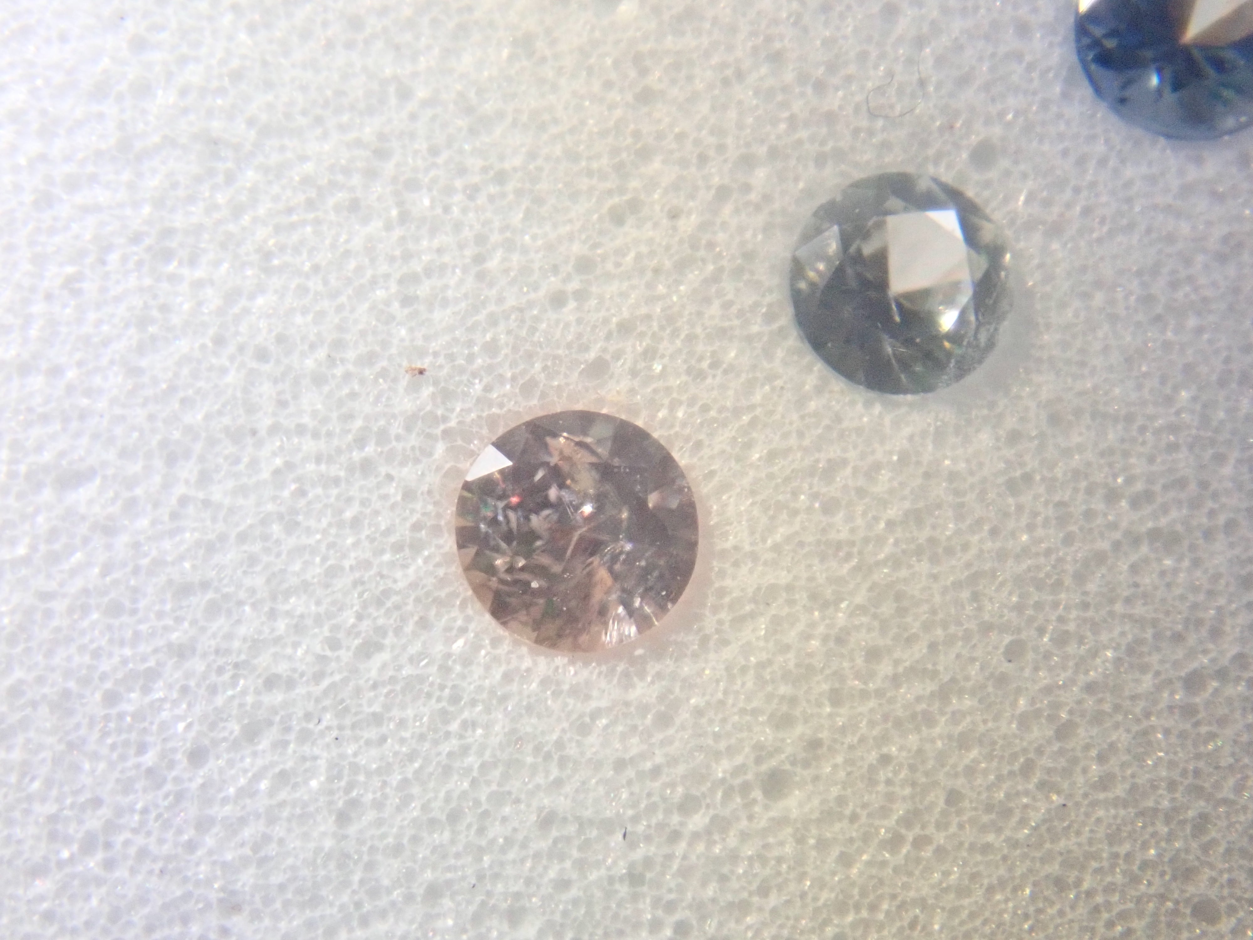 【9/26 22時販売】《限定1セット》ベニトアイトグラデーション6石セット（2.0mm,ラウンドカット,トップクオリティ含む）ルース