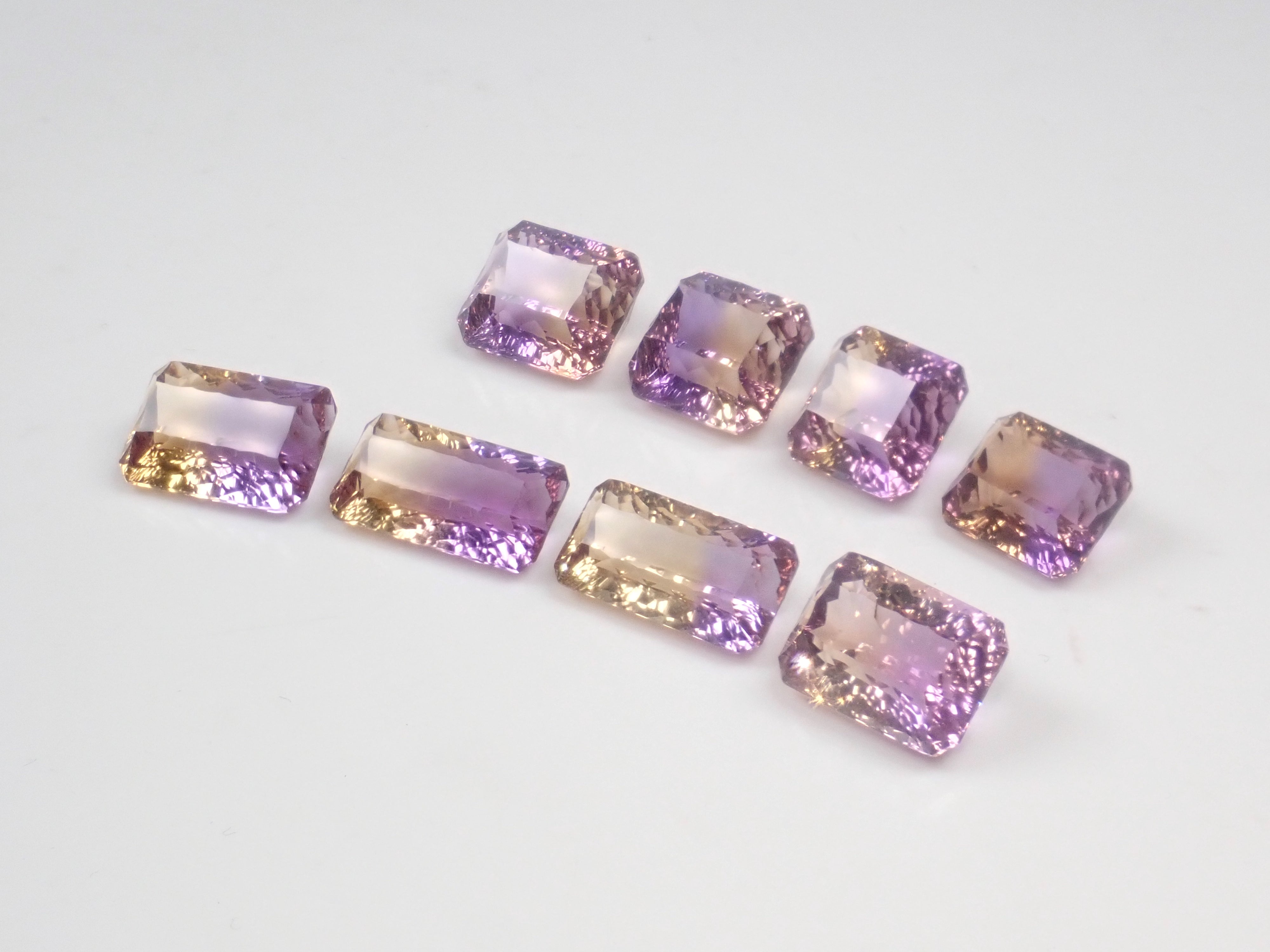 [On sale at 22:00 on 6/20] {Limited to 8 stones} 1 Brazilian ametrine loose stone (concave cut, average 7ct) {Multiple purchase discounts available}