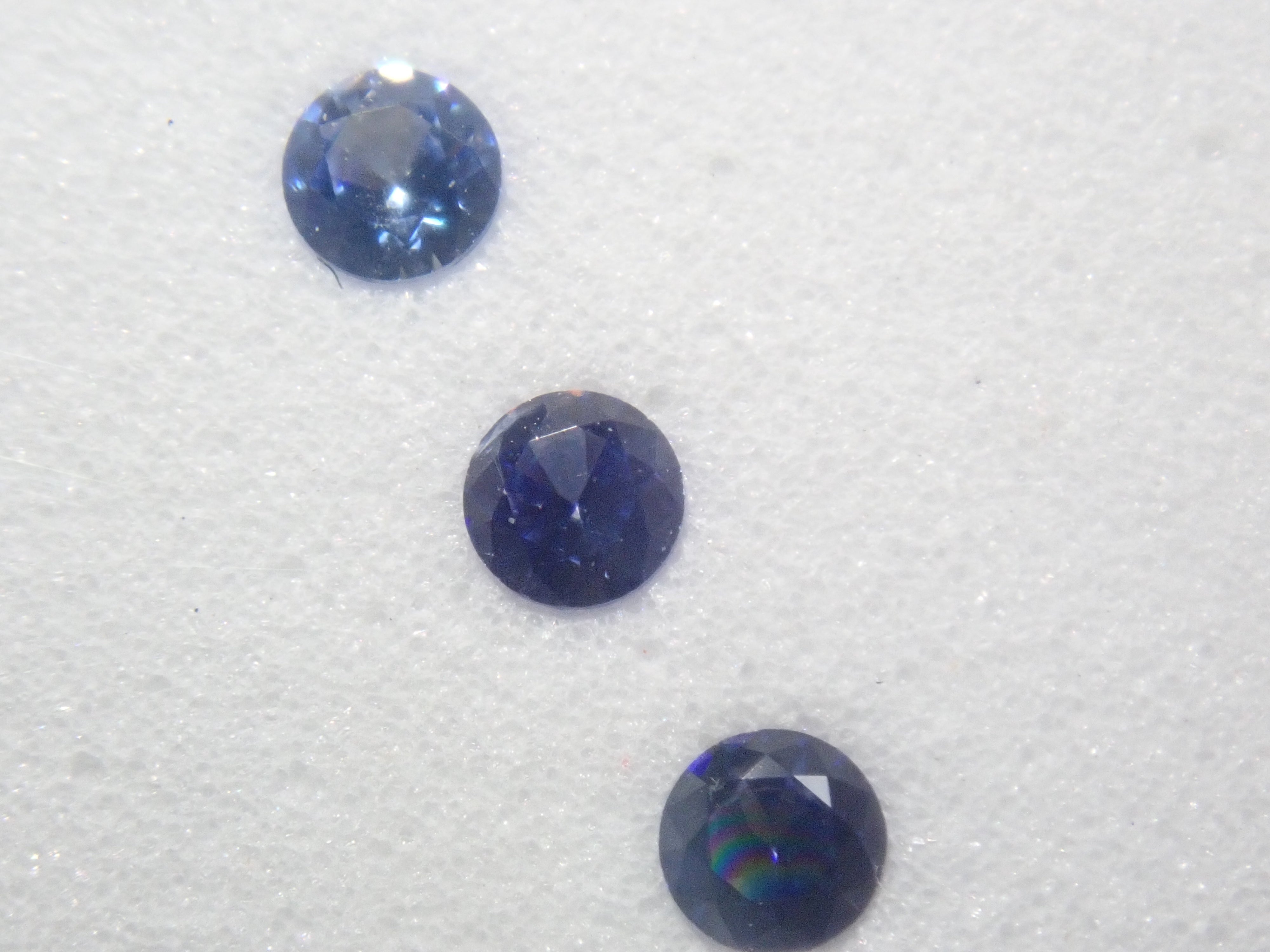 【9/26 22時販売】《限定1セット》ベニトアイトグラデーション6石セット（2.0mm,ラウンドカット,トップクオリティ含む）ルース