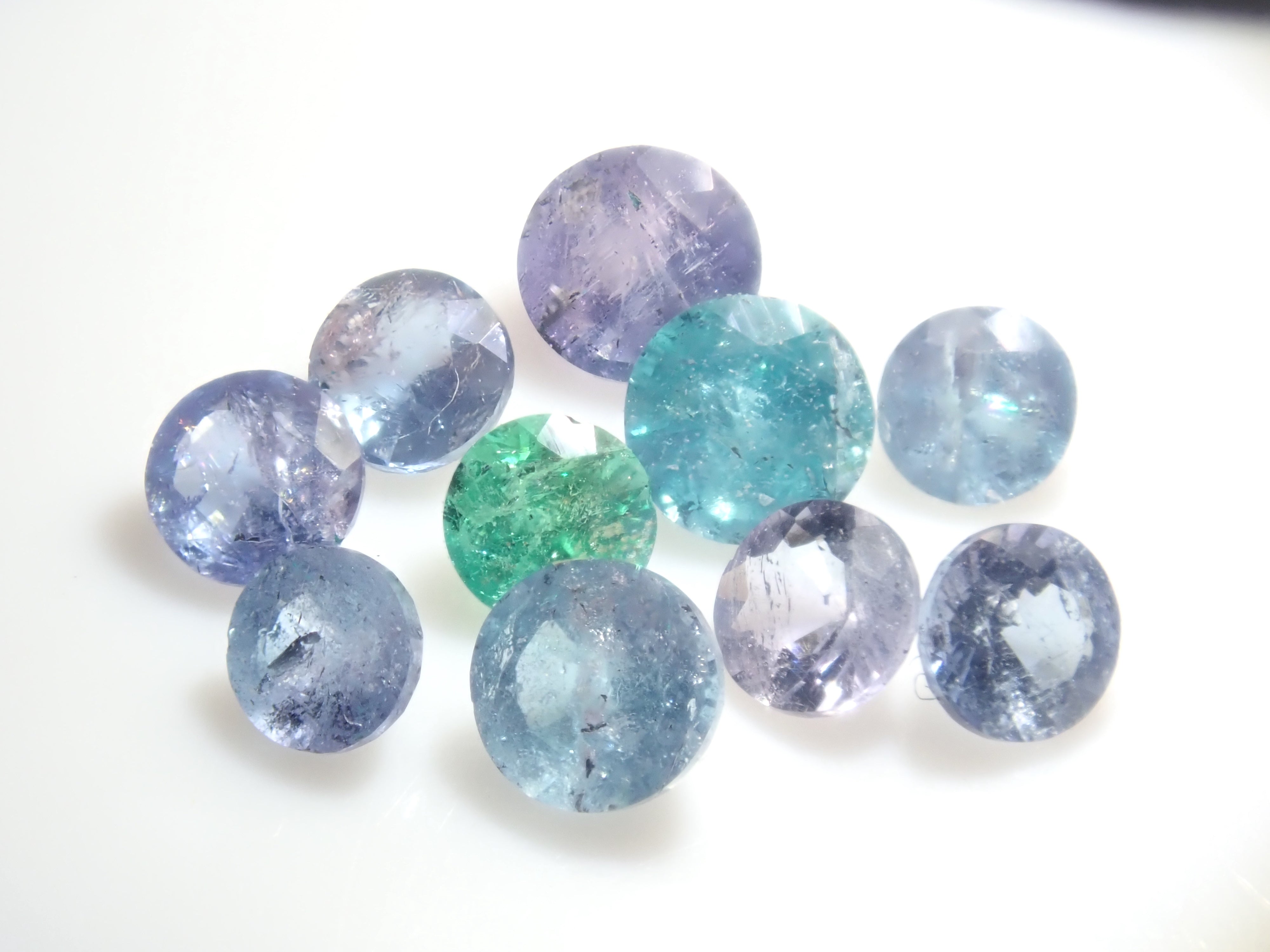 [On sale from 22:00 on 2/9] {Limited to 10 stones} Gem gacha💎 1 Brazilian Paraiba tourmaline loose stone (2.0-2.7mm) {Multiple purchase discounts available}