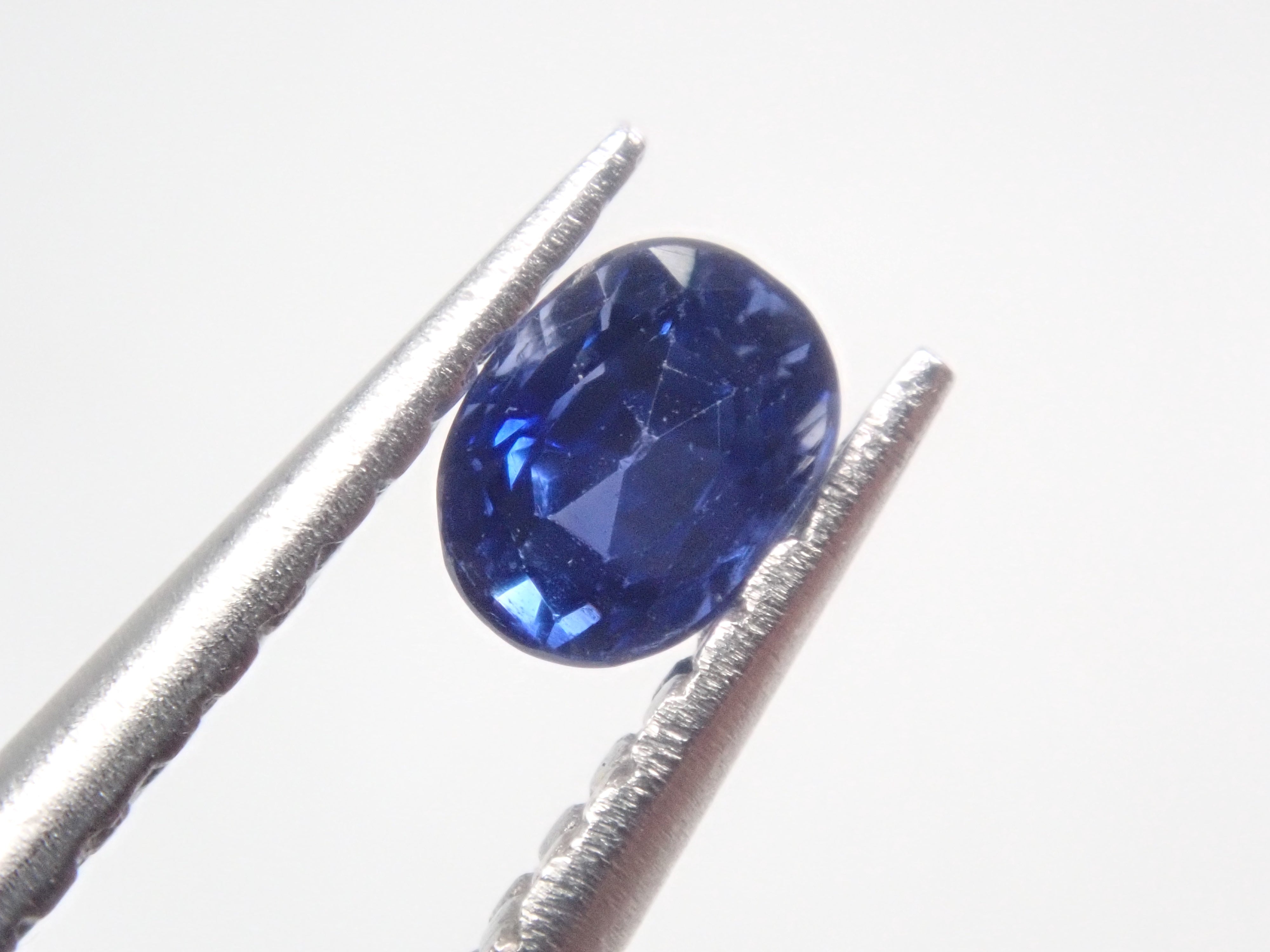 カシミール産非加熱サファイア 0.260ctルース GIA