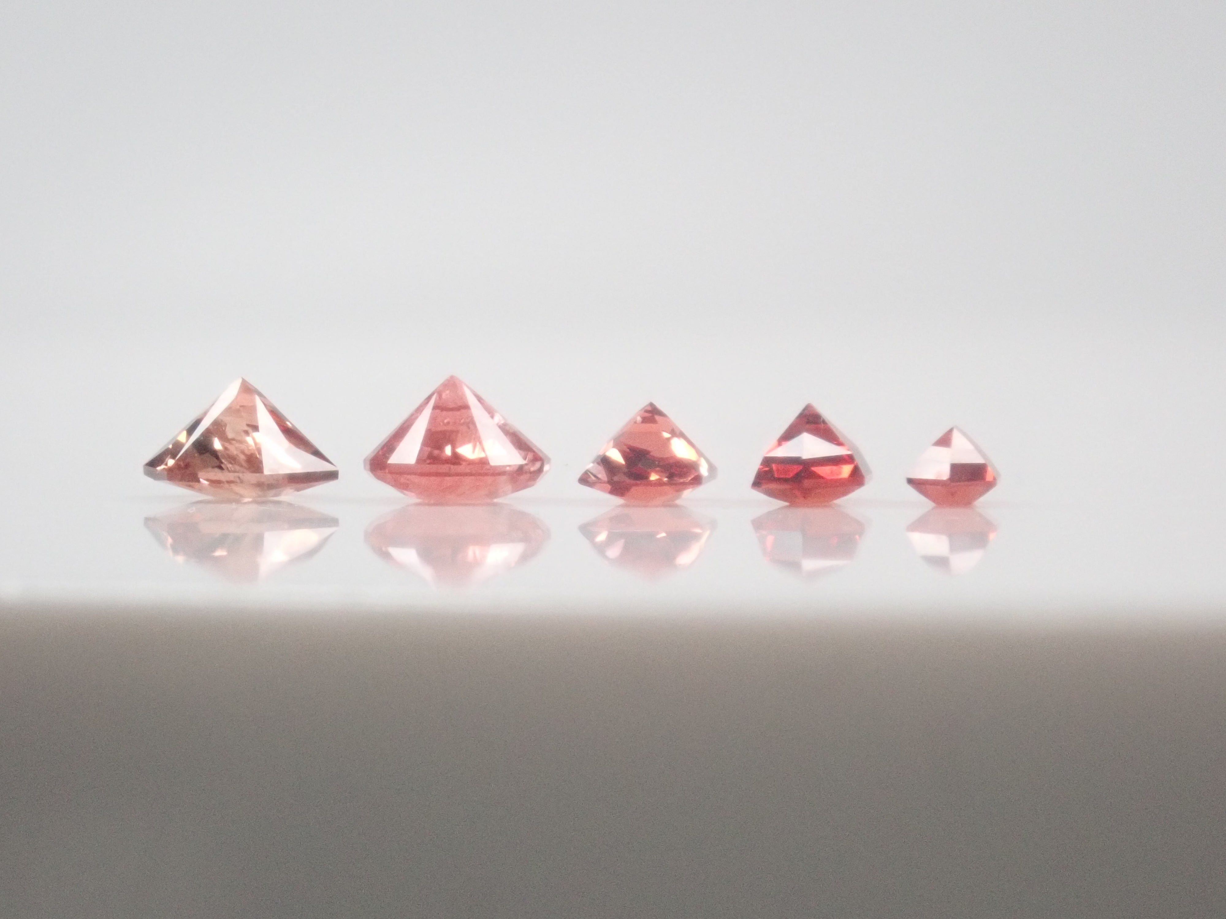 【1/11 22時販売】《限定6石》カメリアカットのオレゴンサンストーン8.0mmを含むサンストーンガチャ1石ルース（平均1.60ct）《複数購入割引有》