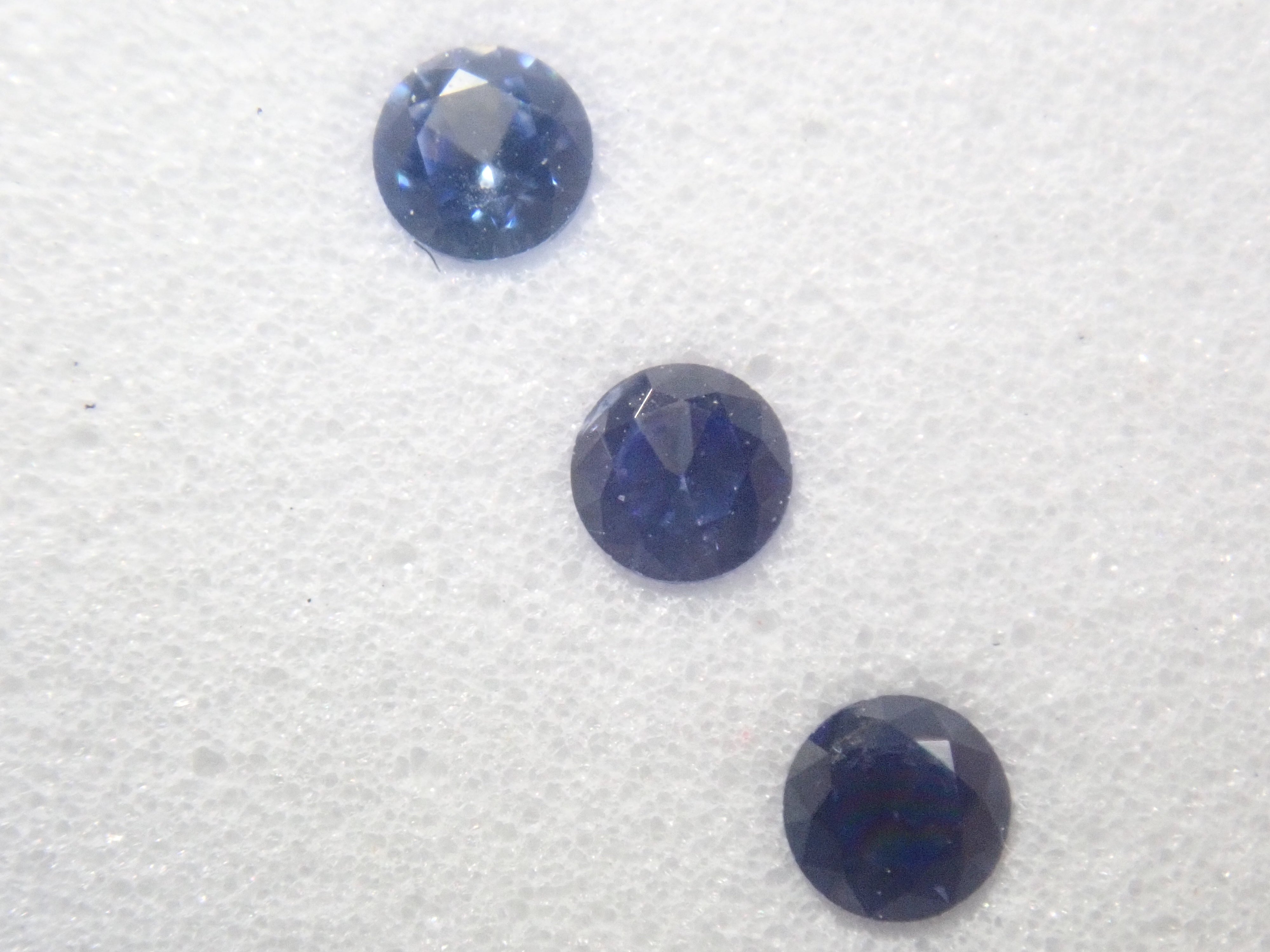 【9/26 22時販売】《限定1セット》ベニトアイトグラデーション6石セット（2.0mm,ラウンドカット,トップクオリティ含む）ルース