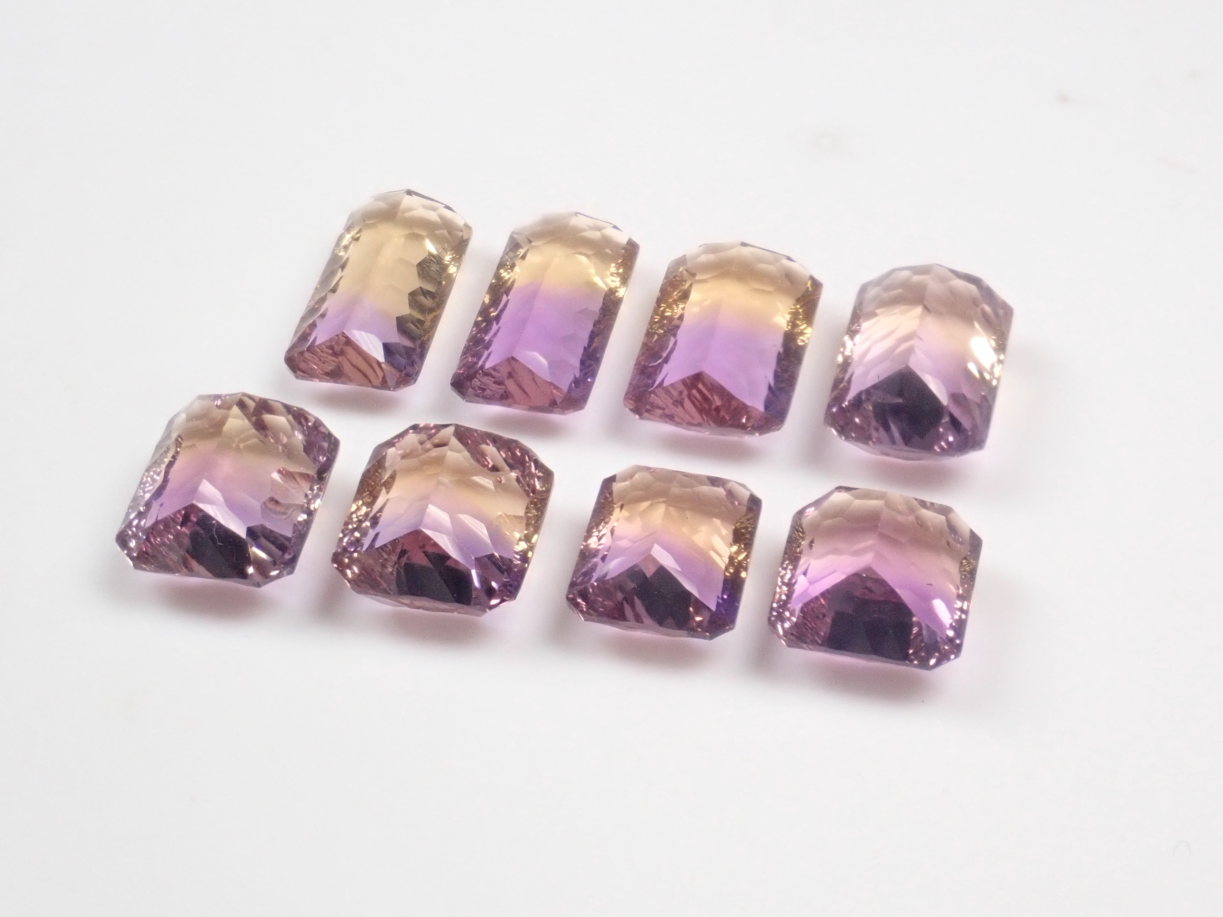 [On sale at 22:00 on 6/20] {Limited to 8 stones} 1 Brazilian ametrine loose stone (concave cut, average 7ct) {Multiple purchase discounts available}