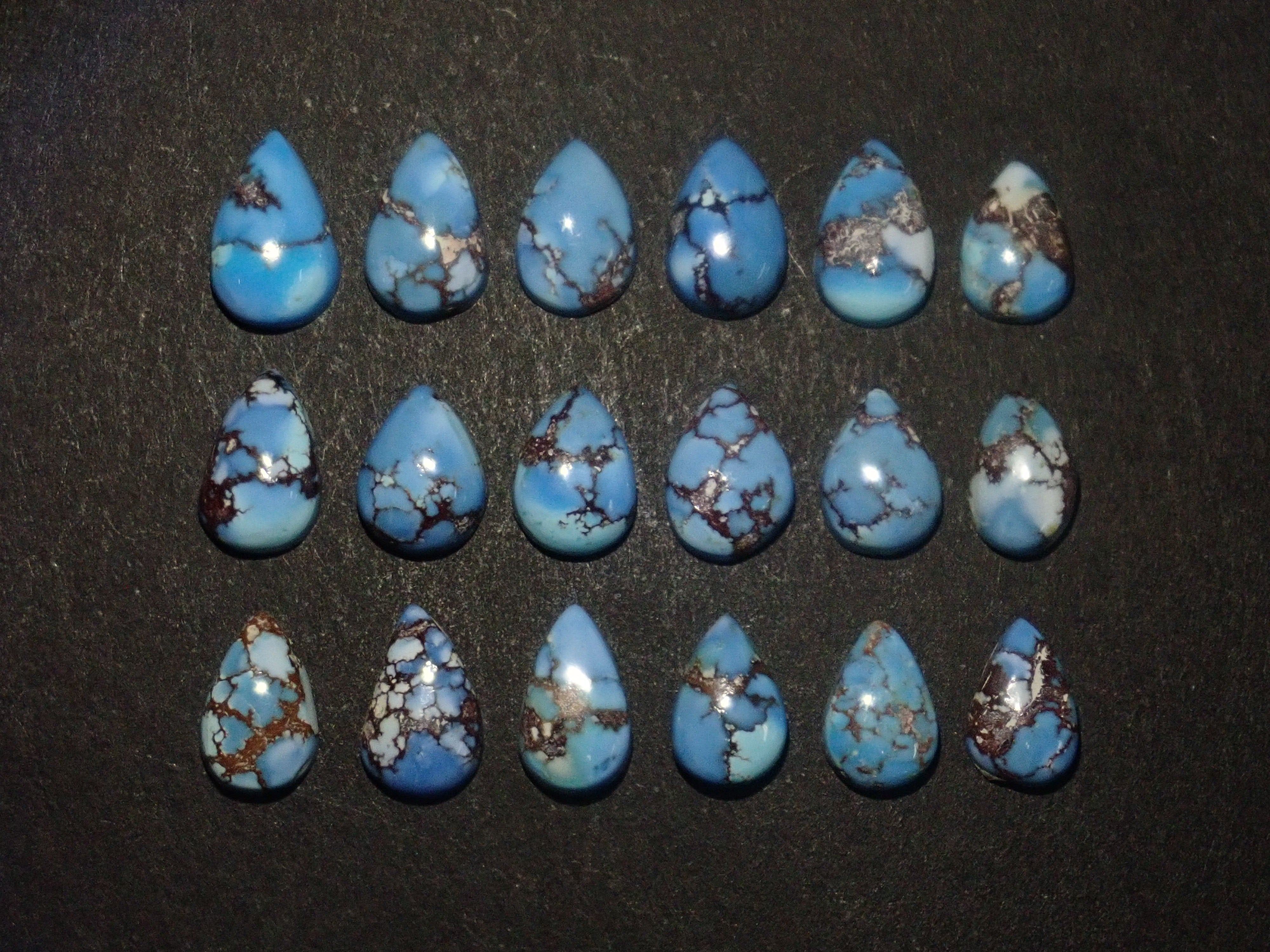 【1/24 22時販売】《限定18石》カザフスタン産ゴールデンヒルターコイズ（トルコ石,12月誕生石,平均1.3ct）《複数購入割引有》