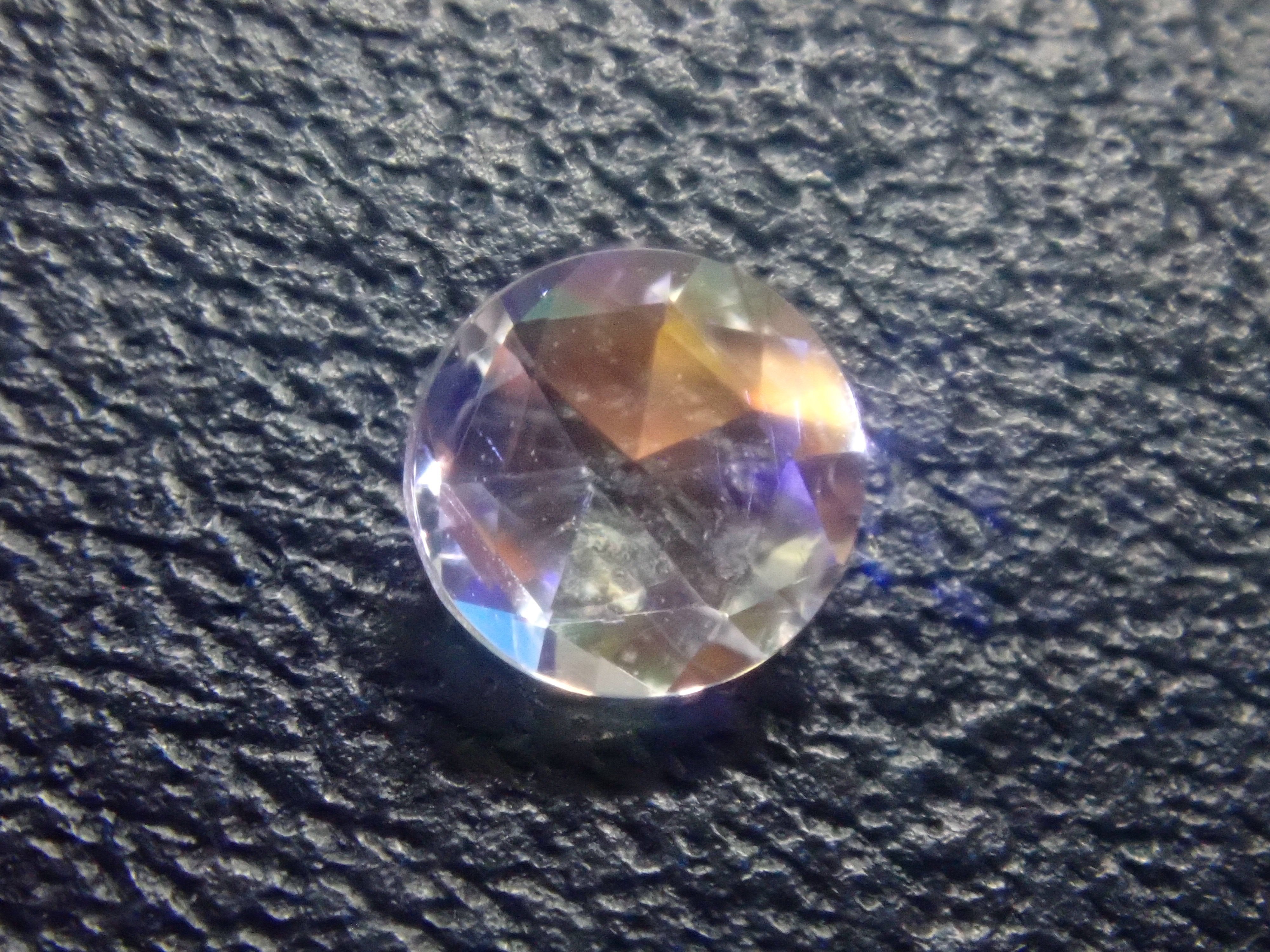 【1/24 22時販売】お楽しみジェムガチャ💎通常29,800円のダイヤモンド（D/VS/3EX H&C 中宝鑑定書付き）や特殊カットのオレサンやアンラブなど《複数購入割引有》