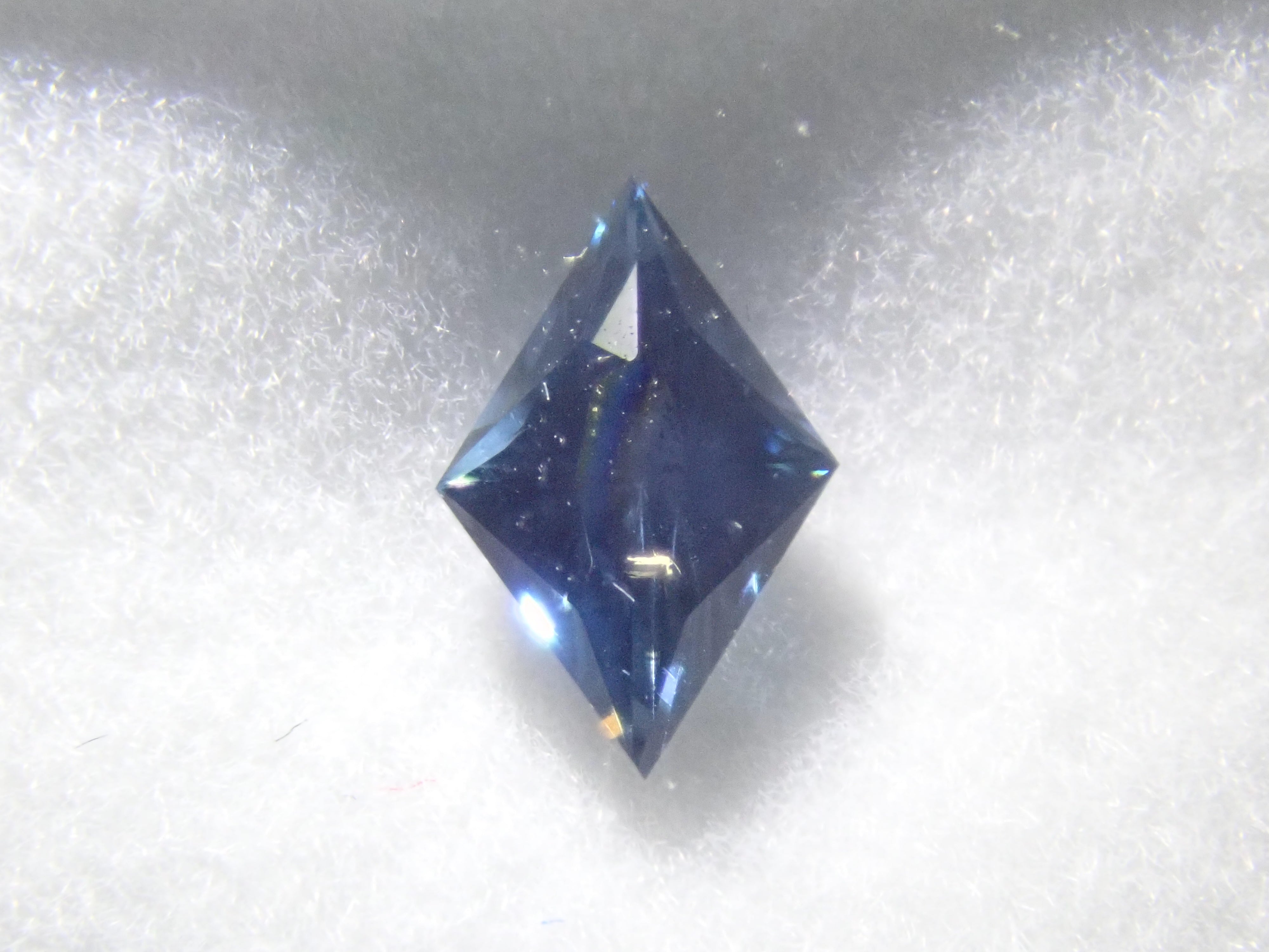 【1/24 22時販売】お楽しみジェムガチャ💎通常29,800円のダイヤモンド（D/VS/3EX H&C 中宝鑑定書付き）や特殊カットのオレサンやアンラブなど《複数購入割引有》