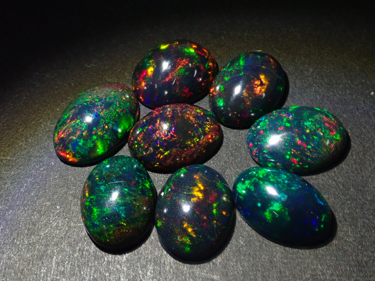 エチオピア産ブラックオパール（加熱処理・見分け方記載有り,平均2ct 