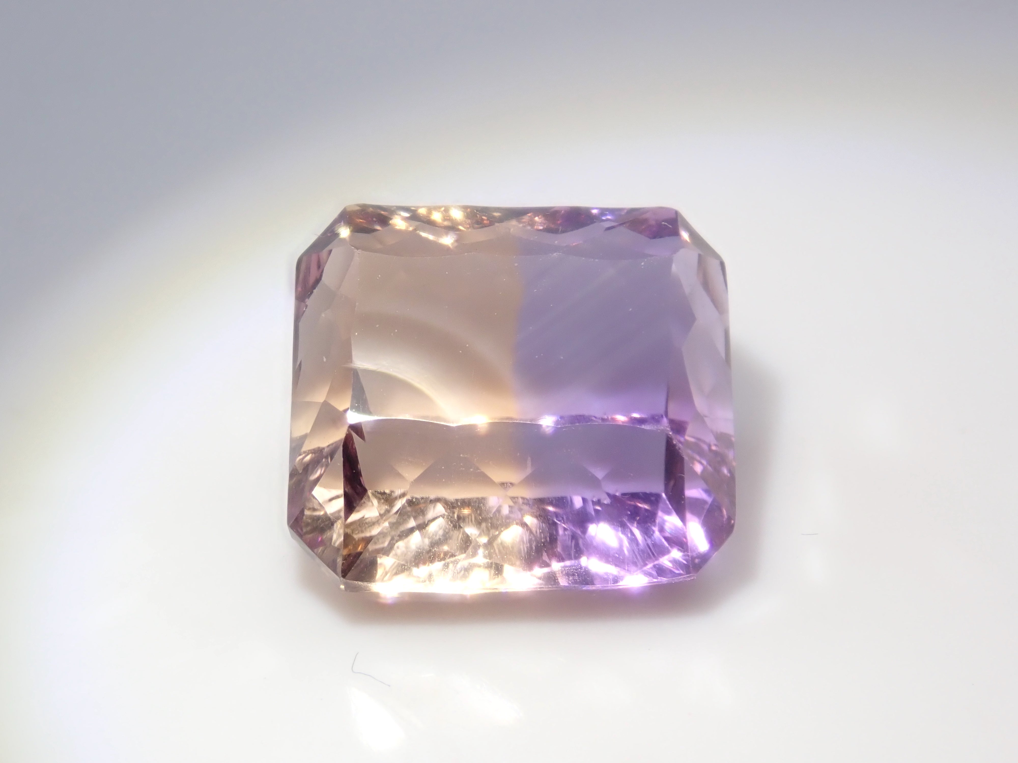 [On sale at 22:00 on 6/20] {Limited to 8 stones} 1 Brazilian ametrine loose stone (concave cut, average 7ct) {Multiple purchase discounts available}