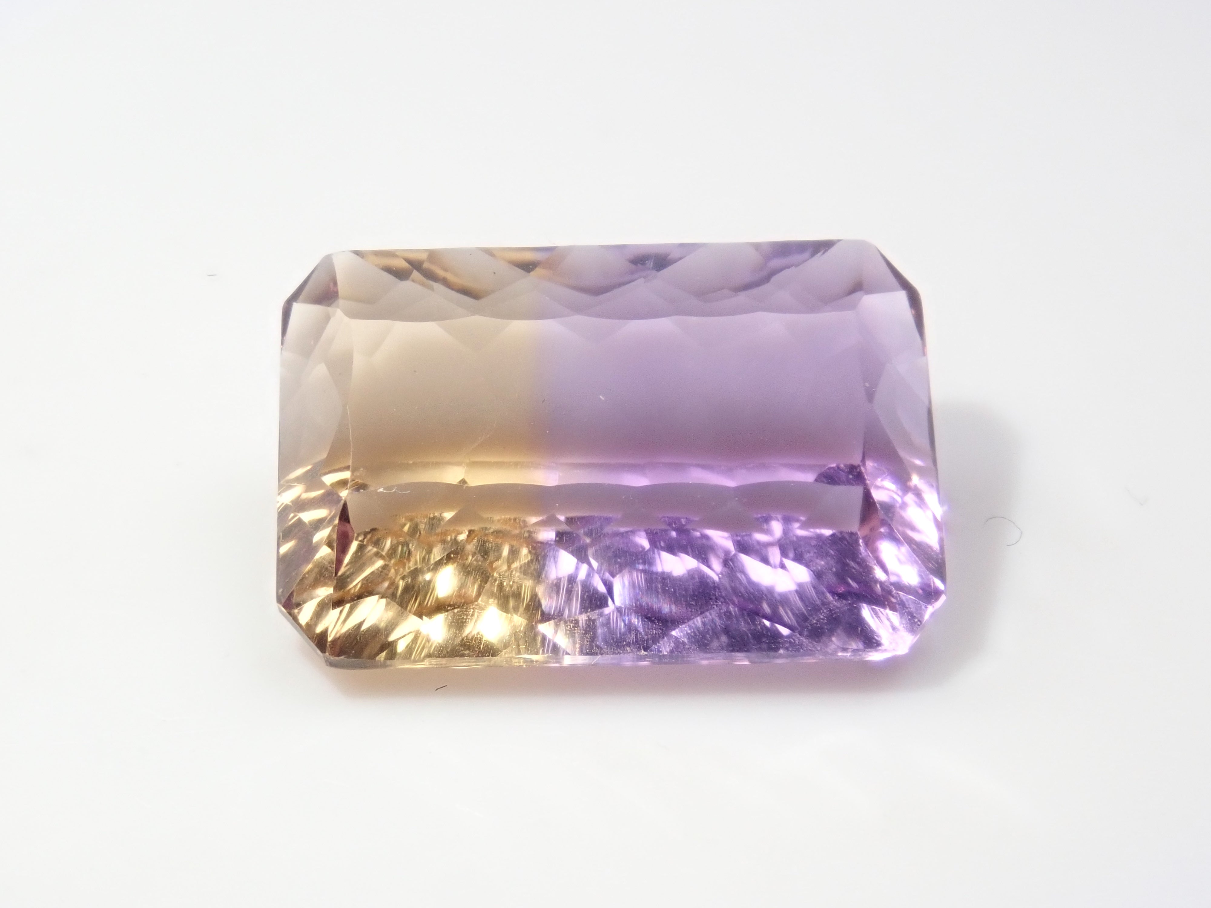 [On sale at 22:00 on 6/20] {Limited to 8 stones} 1 Brazilian ametrine loose stone (concave cut, average 7ct) {Multiple purchase discounts available}