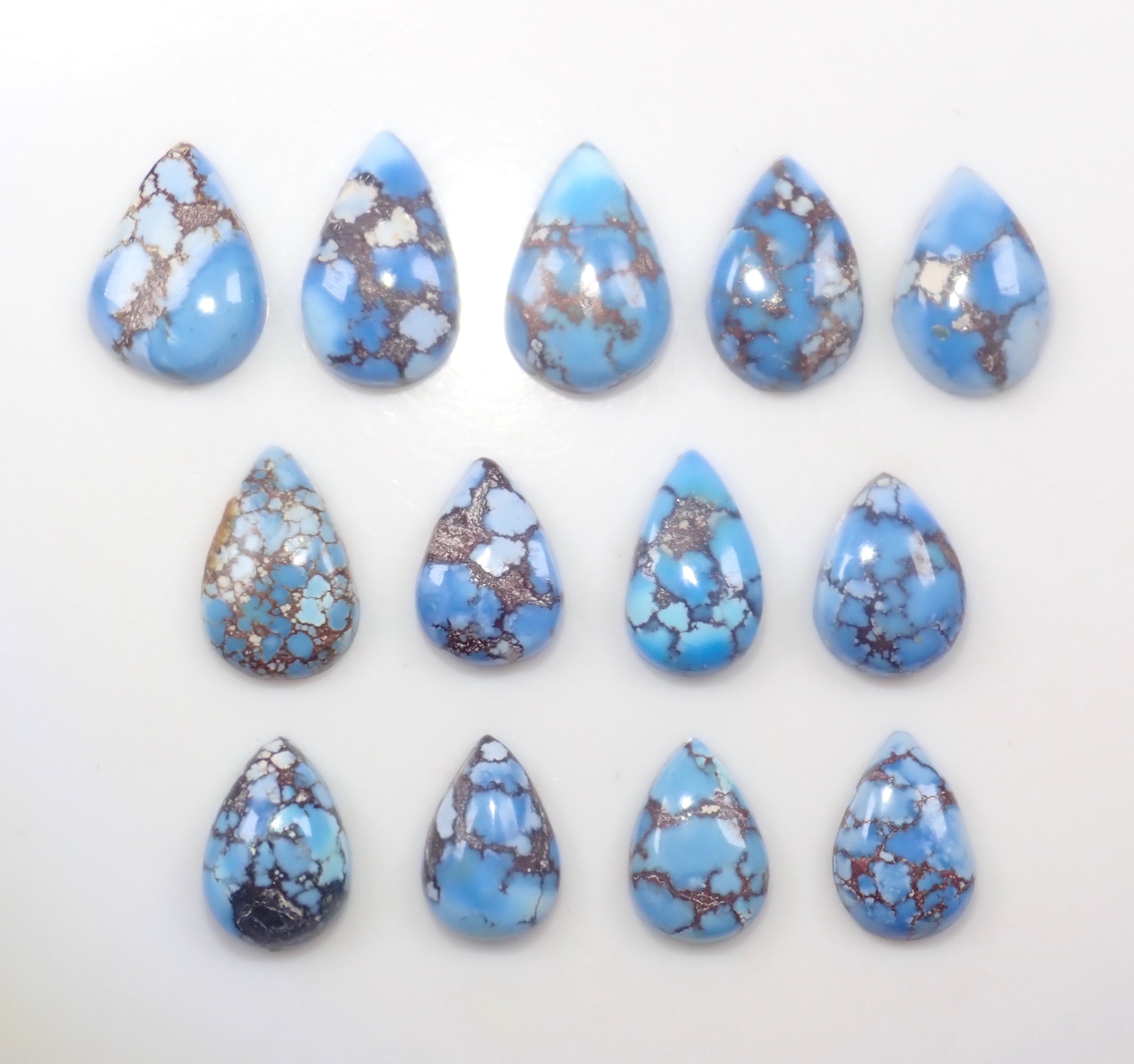 【1/24 22時販売】《限定13石》カザフスタン産ゴールデンヒルターコイズ（トルコ石,12月誕生石,平均2.0ct）《複数購入割引有》