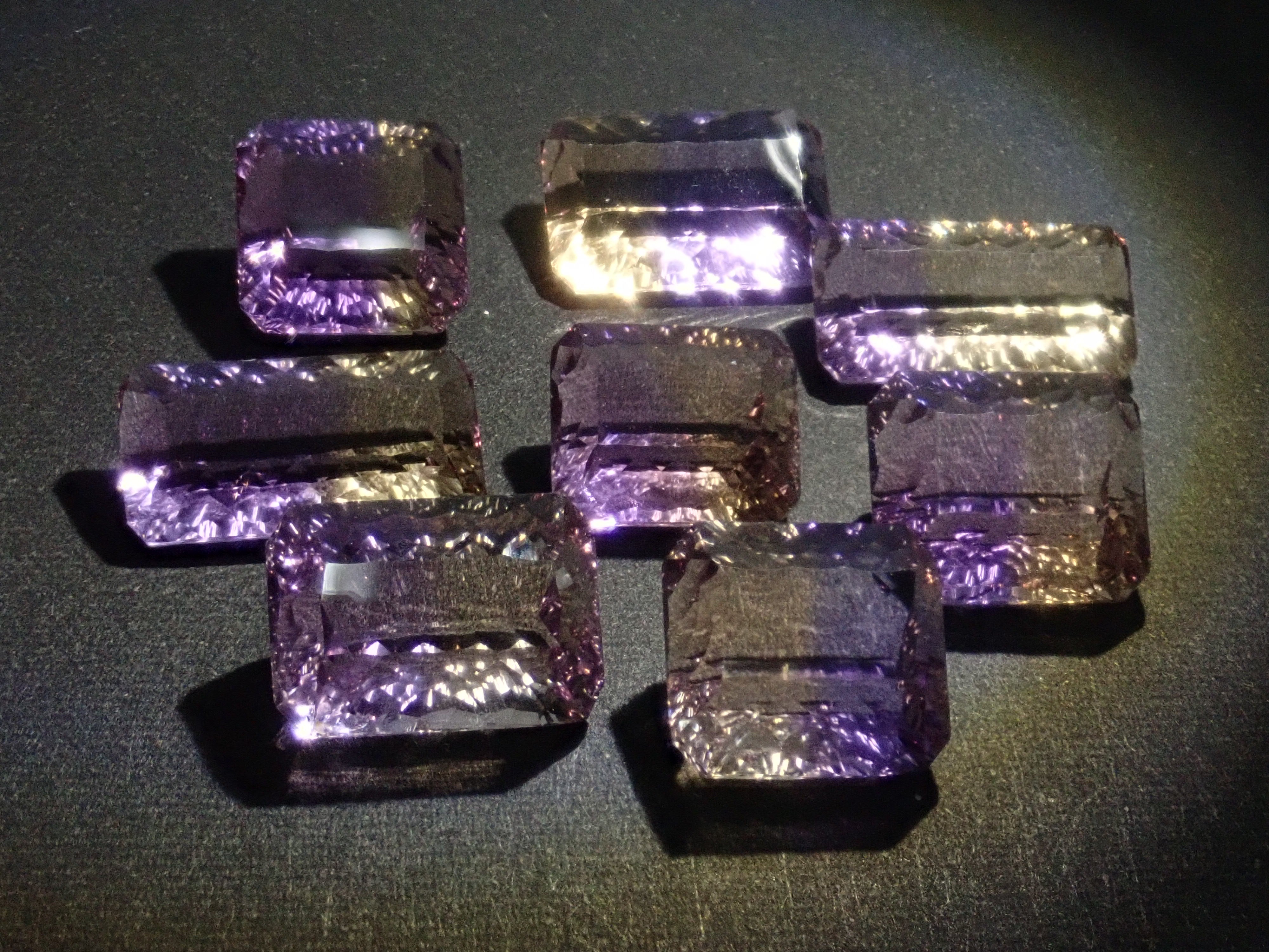 [On sale at 22:00 on 6/20] {Limited to 8 stones} 1 Brazilian ametrine loose stone (concave cut, average 7ct) {Multiple purchase discounts available}