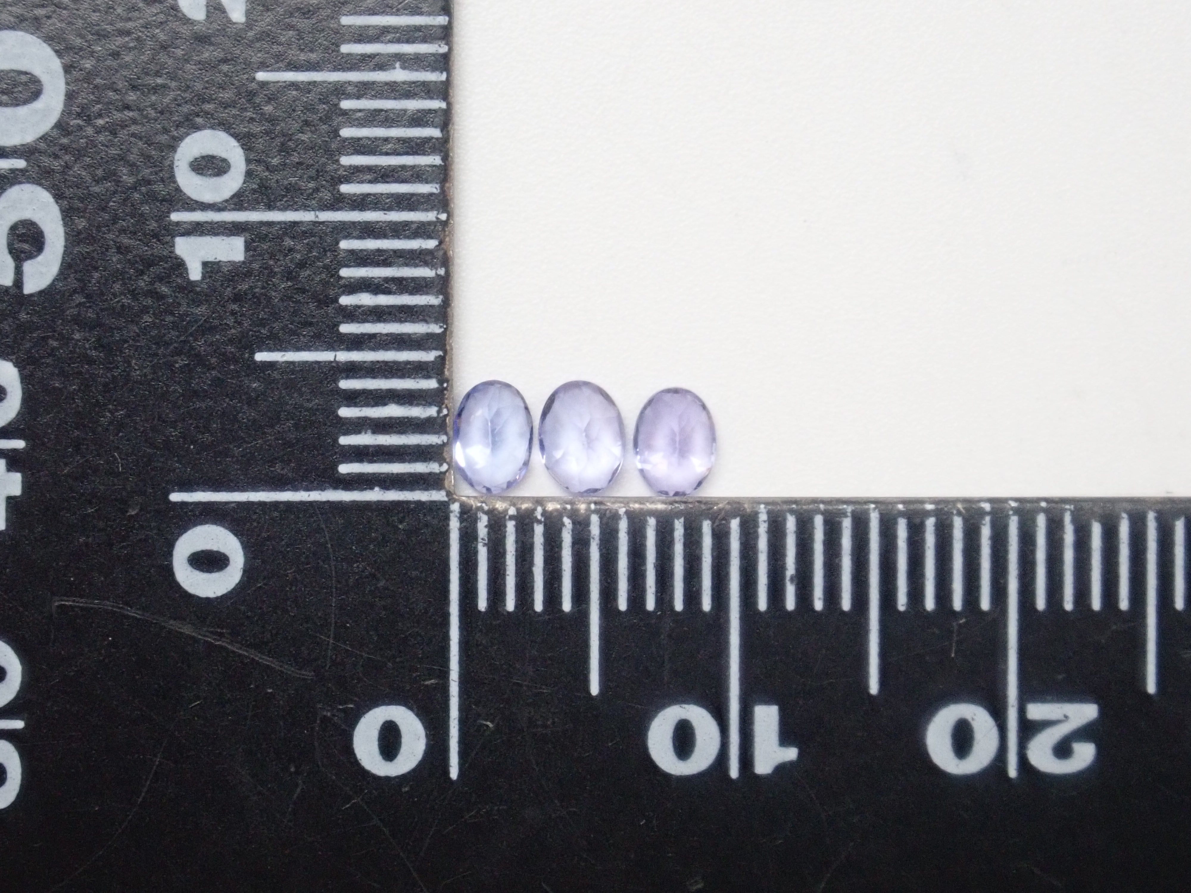 Limited to 11 stones: Set of 2 Tanzanite rough stones and loose stones from Tanzania: Discounts for multiple purchases