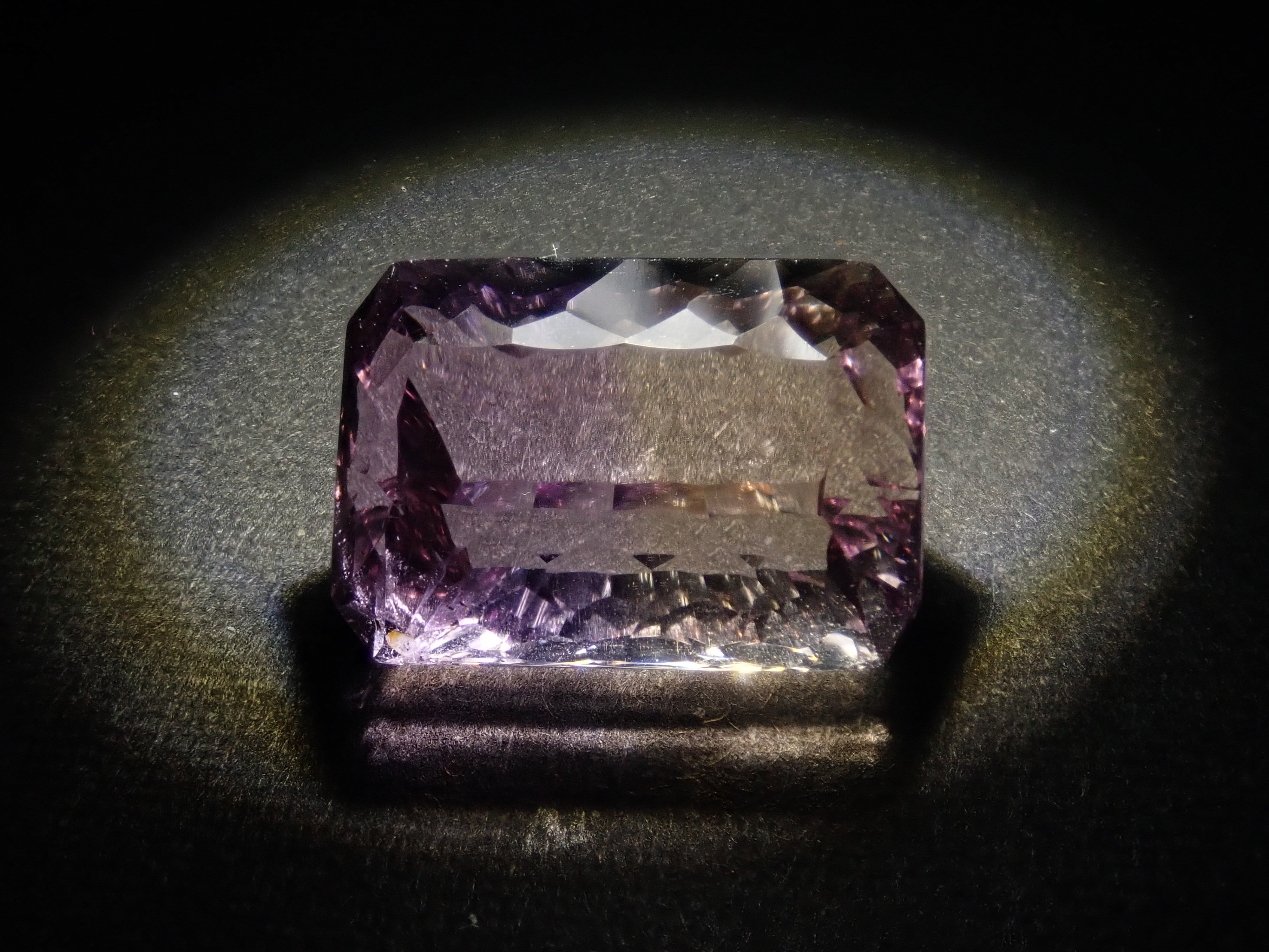 [On sale at 22:00 on 6/20] {Limited to 8 stones} 1 Brazilian ametrine loose stone (concave cut, average 7ct) {Multiple purchase discounts available}