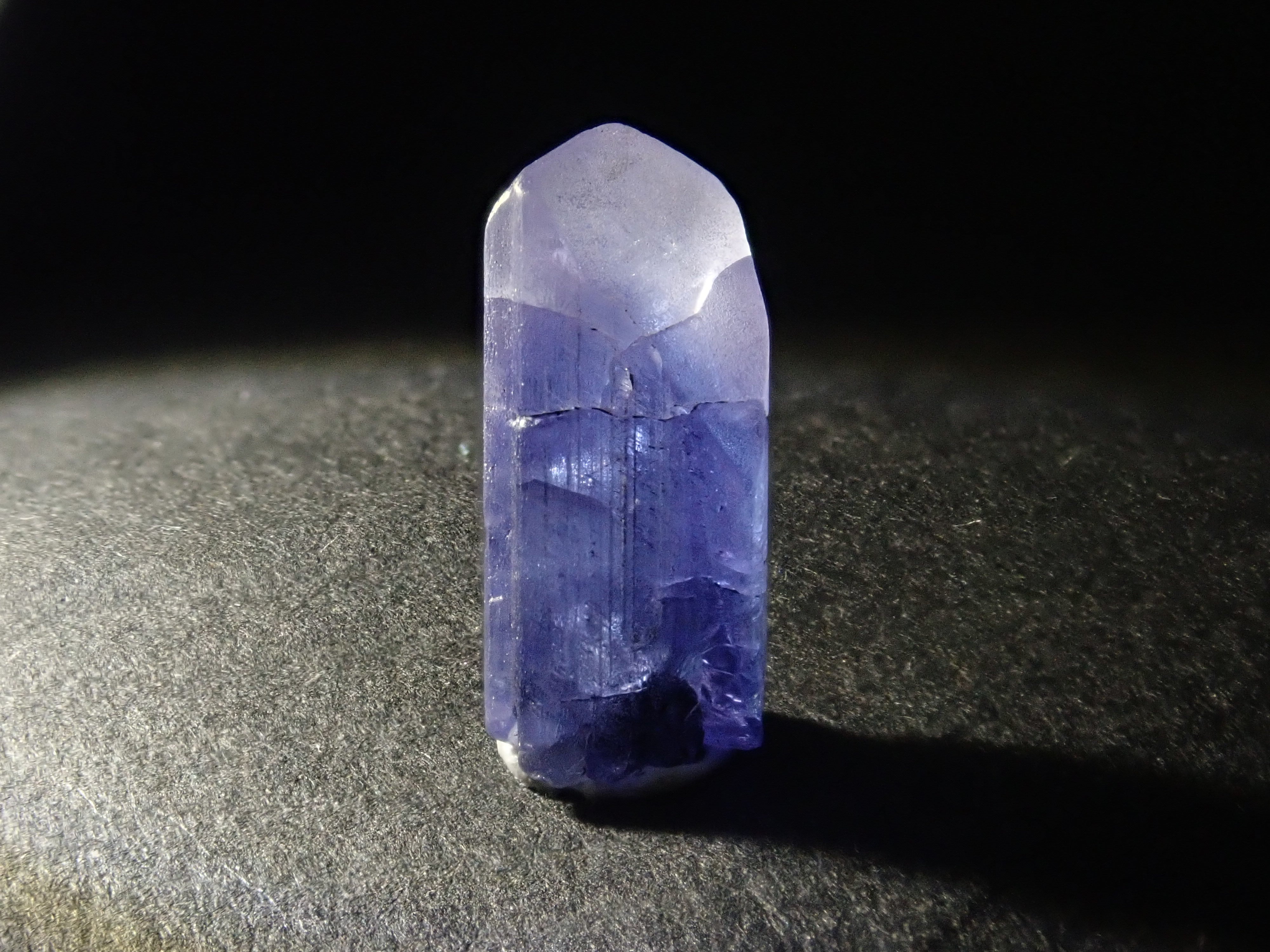 Limited to 11 stones: Set of 2 Tanzanite rough stones and loose stones from Tanzania: Discounts for multiple purchases