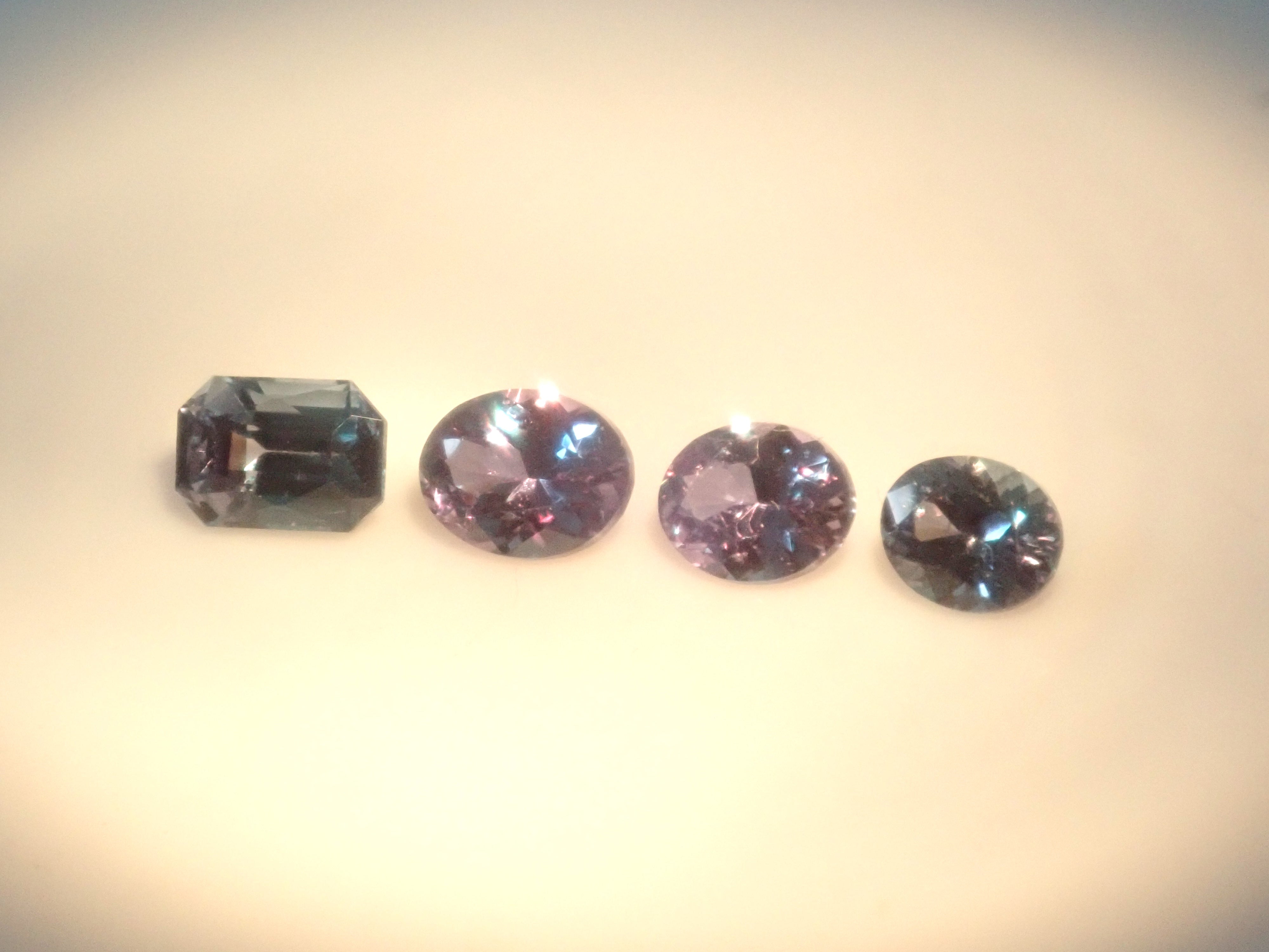 合成石ガチャ💎通常50,000円の1.02ct/D/VS1/3EXの鑑定書付ラボグロウン