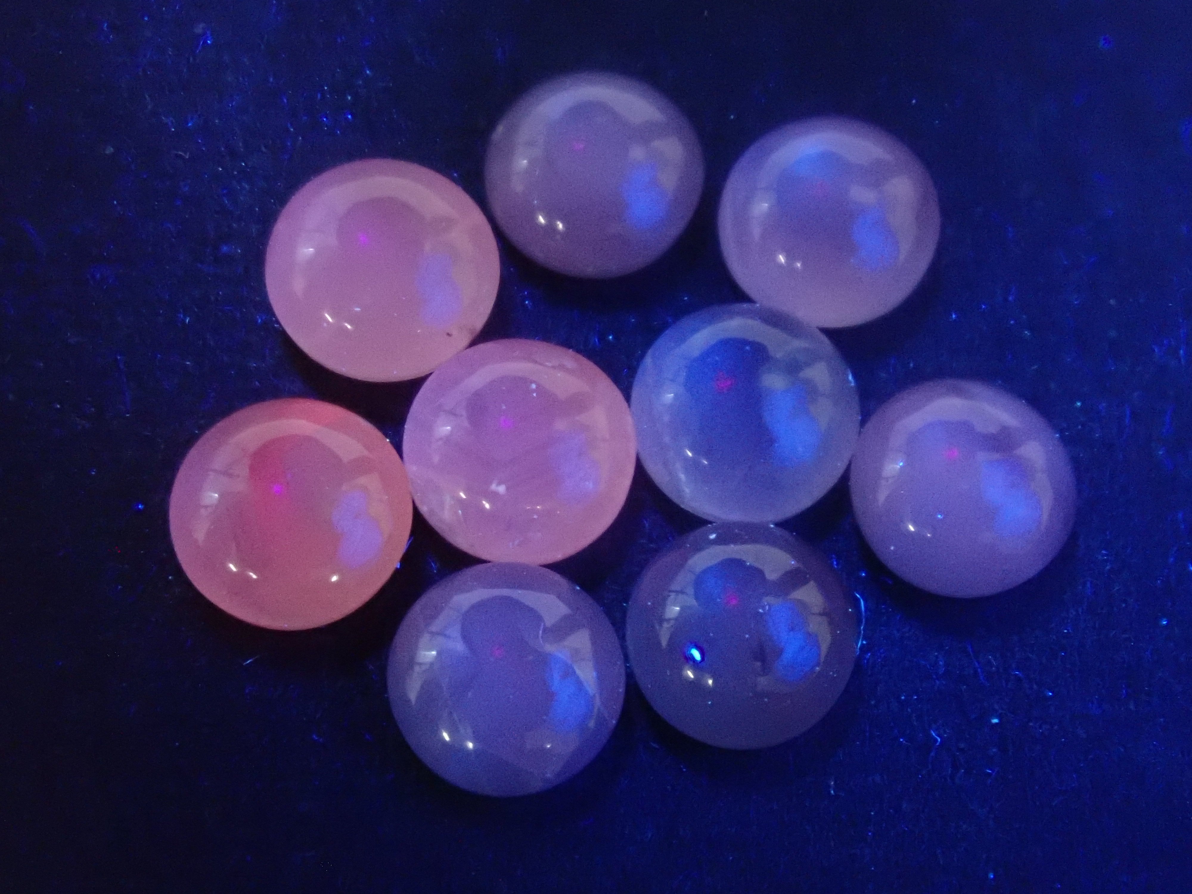 【5/2  22時販売】《限定9石》珍しいラウンドカボションカットのスリランカ産スターサファイア1石（約5.0mm）《複数購入割引有》