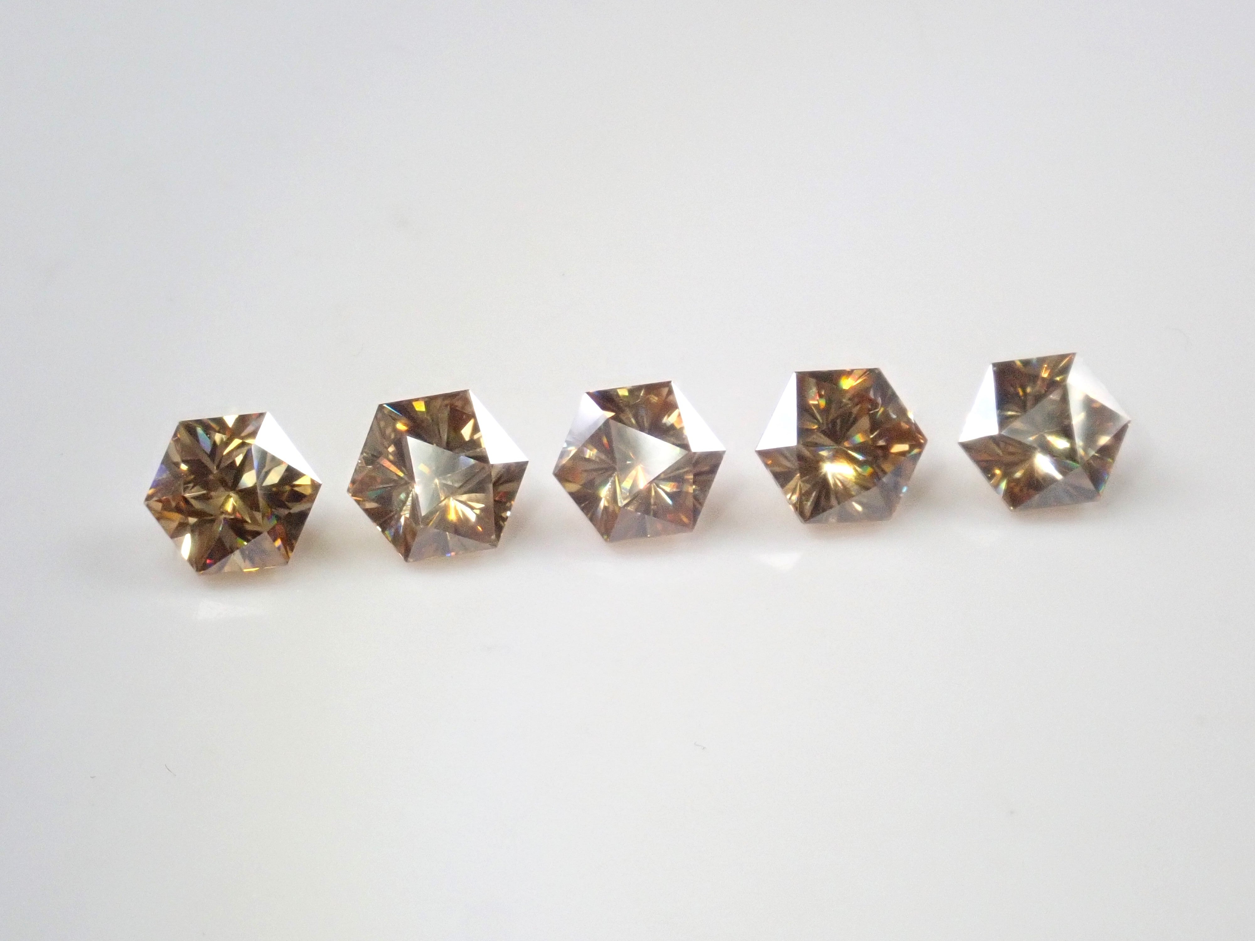 Limited to 5 stones: 1 synthetic moissanite loose stone (Sanjay cut hexagonal, 6mm) Multiple purchase discounts available