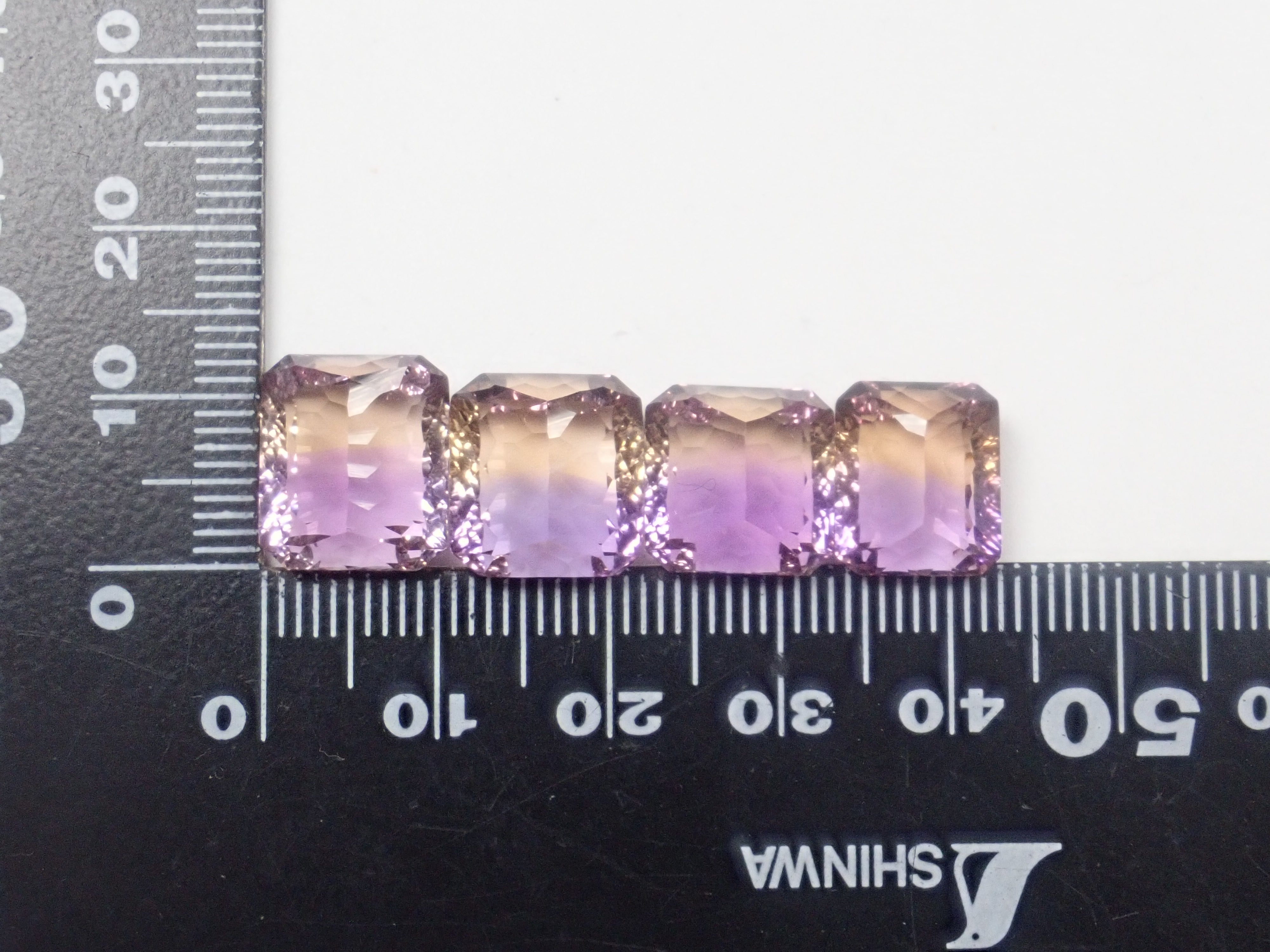 [On sale at 22:00 on 6/20] {Limited to 8 stones} 1 Brazilian ametrine loose stone (concave cut, average 7ct) {Multiple purchase discounts available}