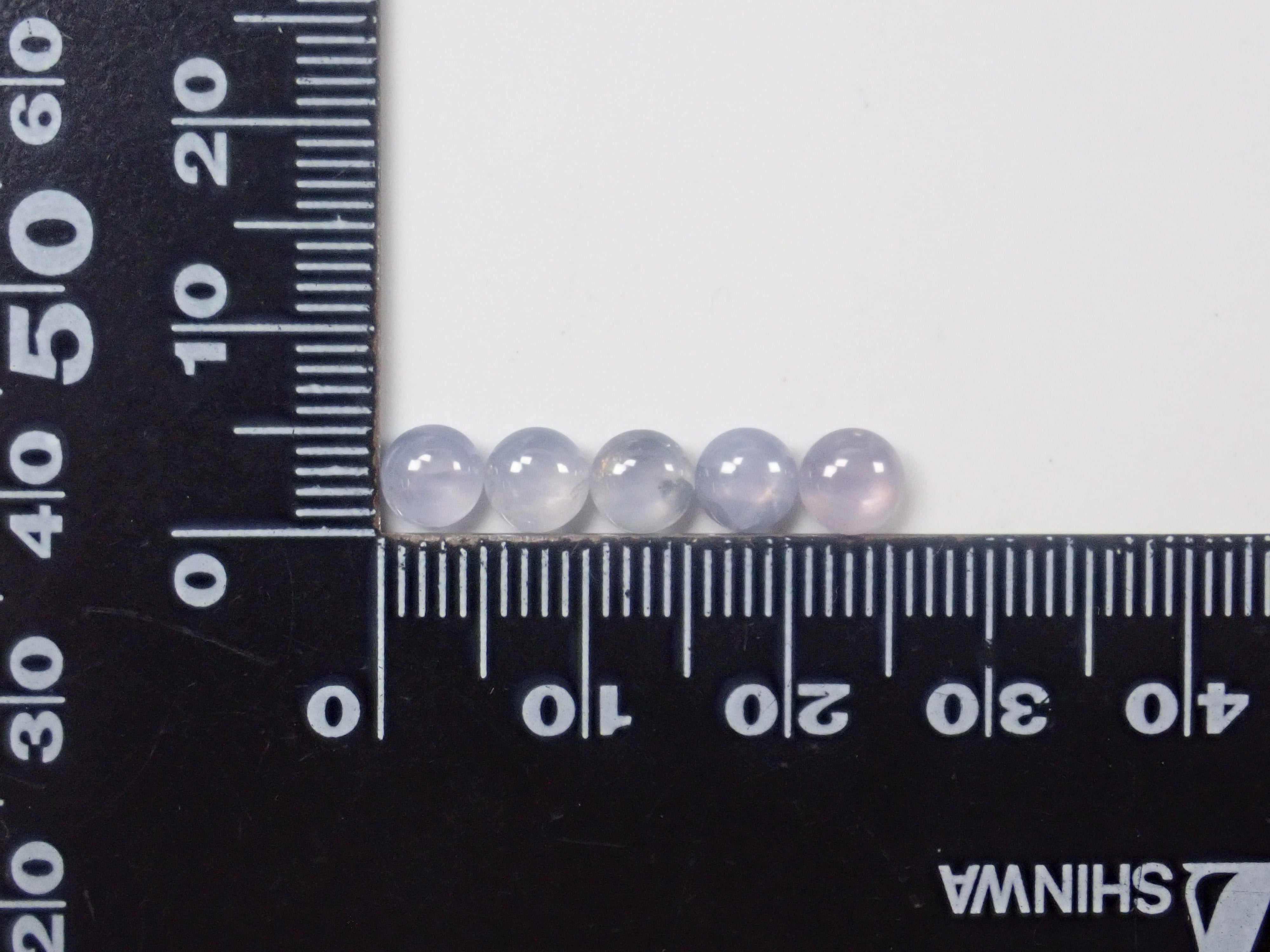 【5/2  22時販売】《限定9石》珍しいラウンドカボションカットのスリランカ産スターサファイア1石（約5.0mm）《複数購入割引有》