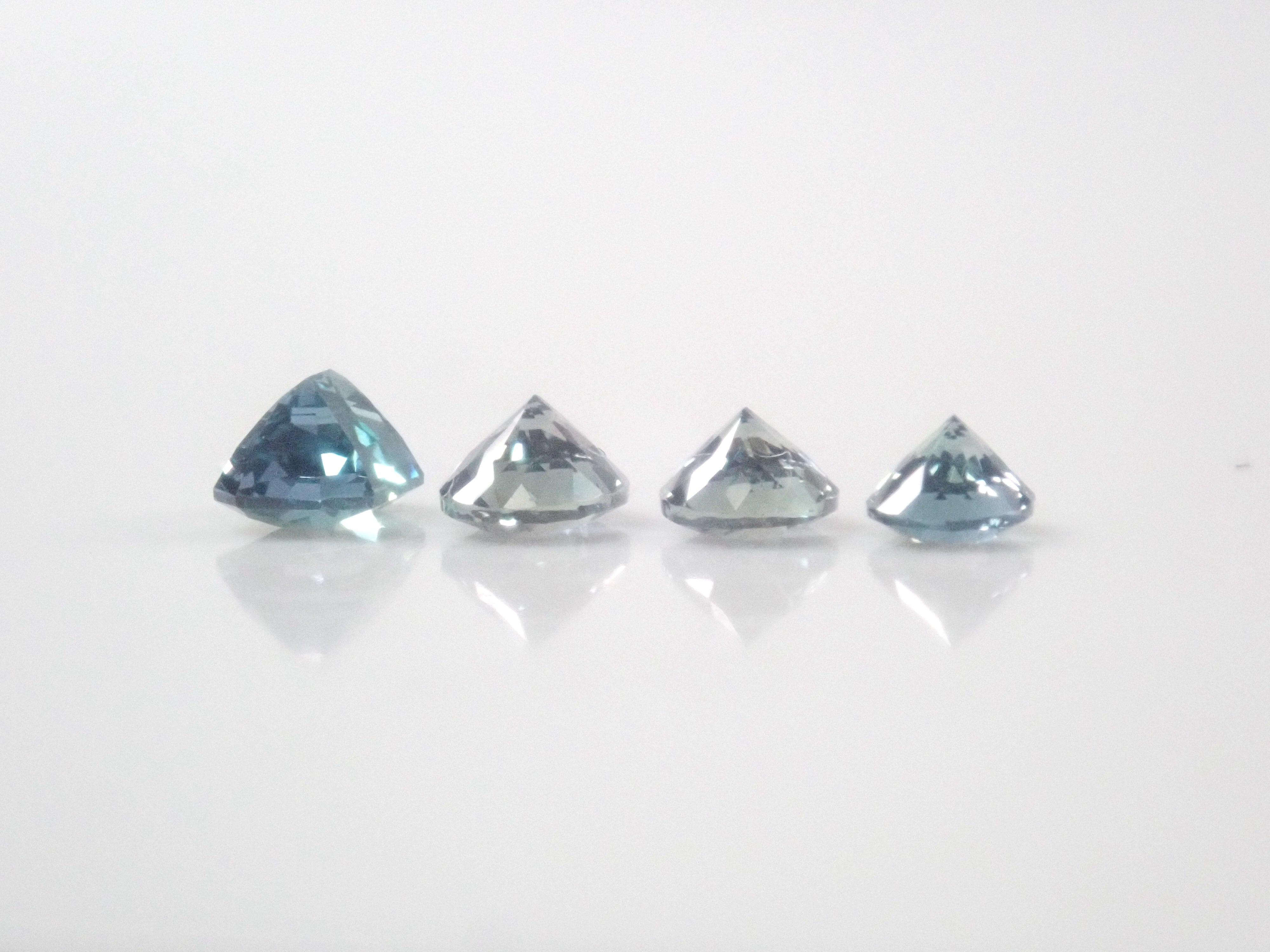 宝石 1 & 2 セット 合成石ガチャ💎通常50,000円の1.02ct/D/VS1/3EXの鑑定書付ラボグロウン