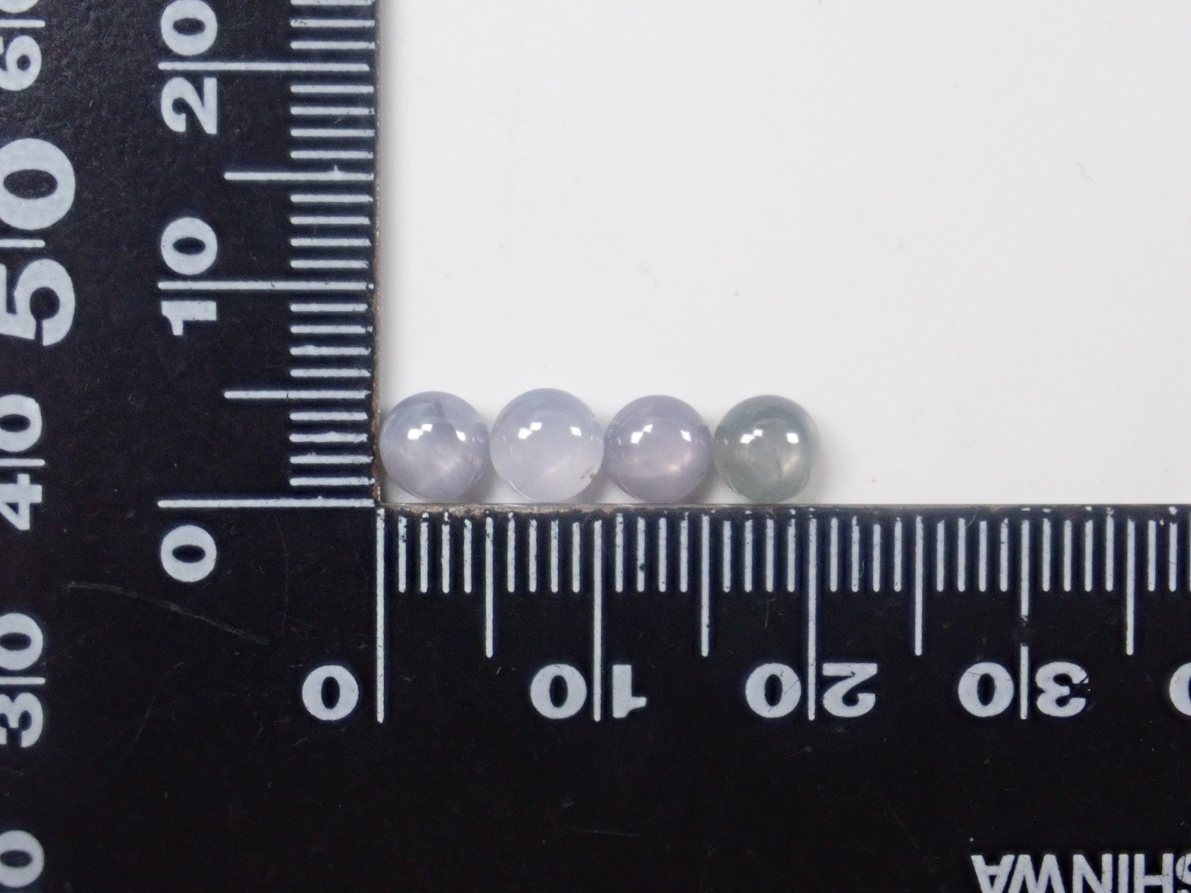 【5/2  22時販売】《限定9石》珍しいラウンドカボションカットのスリランカ産スターサファイア1石（約5.0mm）《複数購入割引有》