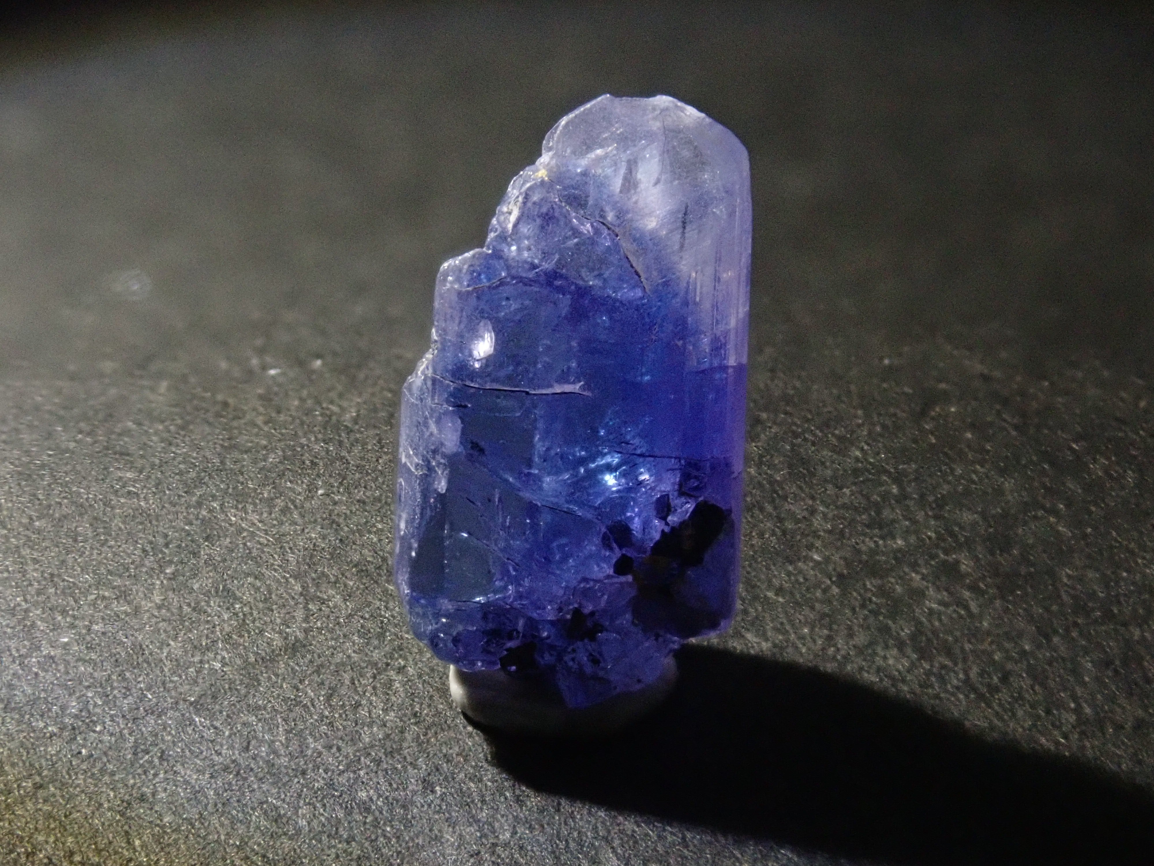 Limited to 11 stones: Set of 2 Tanzanite rough stones and loose stones from Tanzania: Discounts for multiple purchases