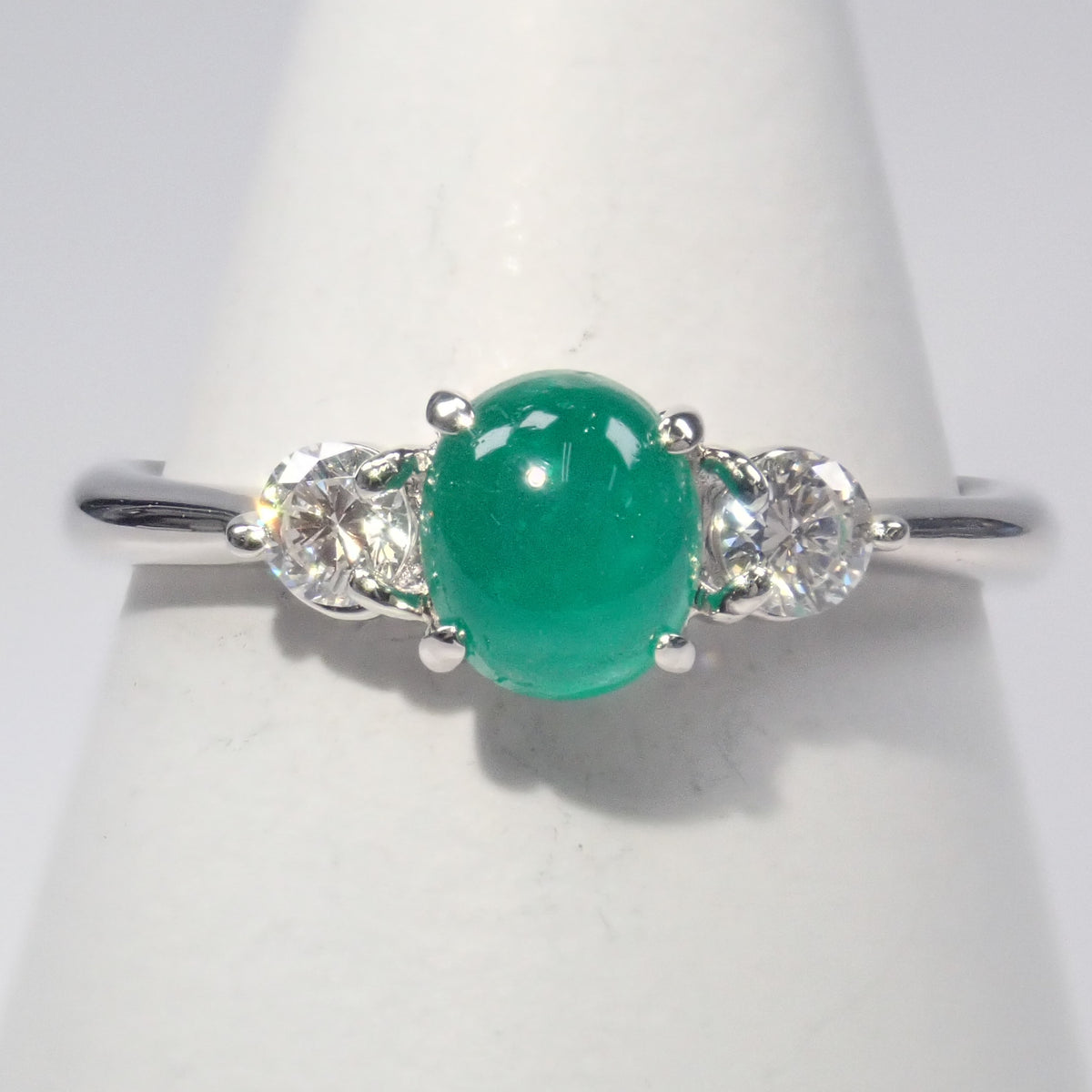 Pt900 エメラルド 0.6ct リング